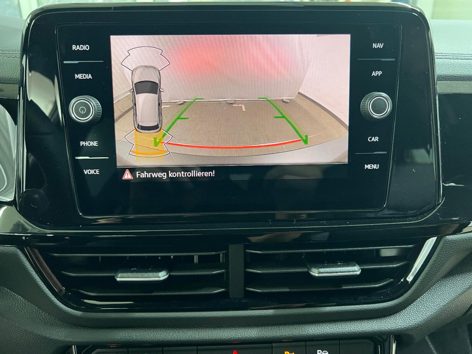 Volkswagen T-Roc – Bild 12