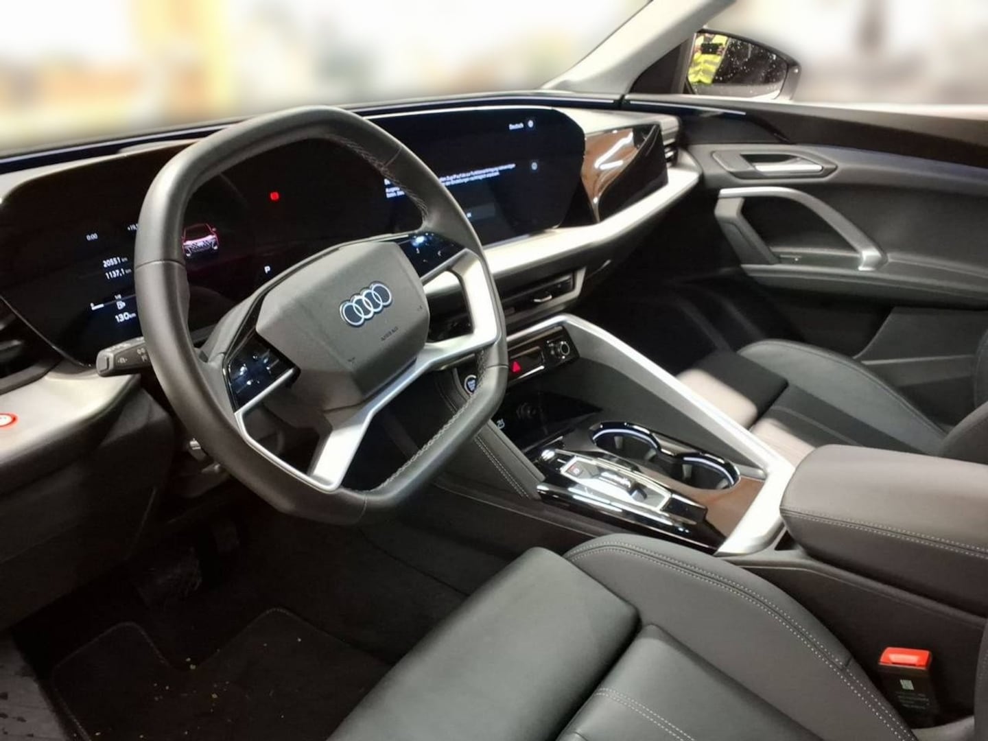 Bild über Audi Q5 SUV TFSI quattro 150 kW S tronic - für weitere Informationen kontaktieren Sie den Audi Partner