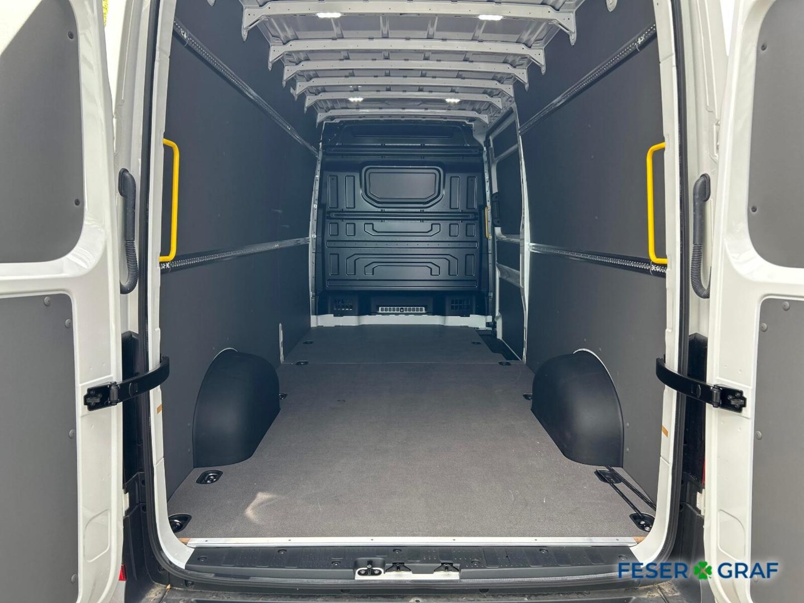 Volkswagen Crafter Kasten langer Radstand – Bild 10