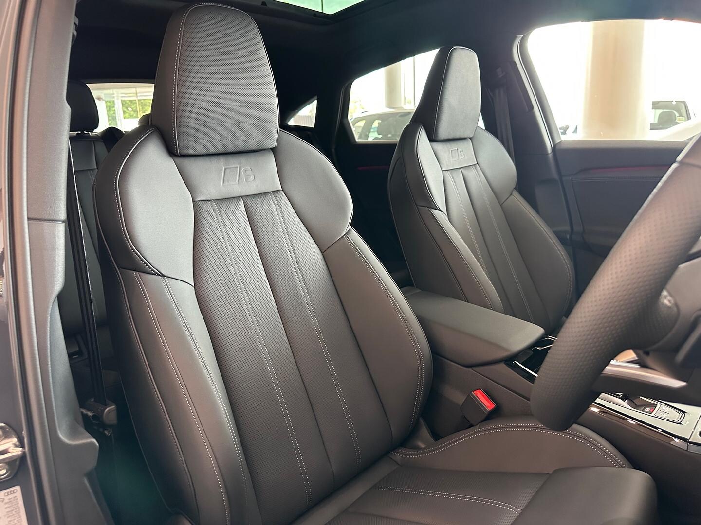 Image about Audi Q6 Sportback e-tron e-tron quattro