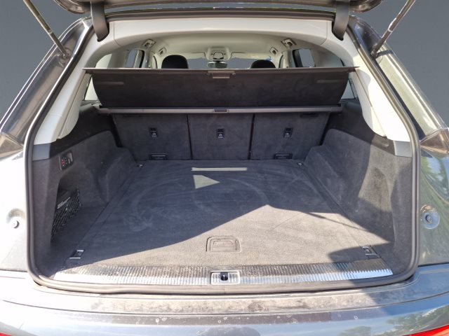 Image about Audi Q7 50 TDI quattro tiptronic
