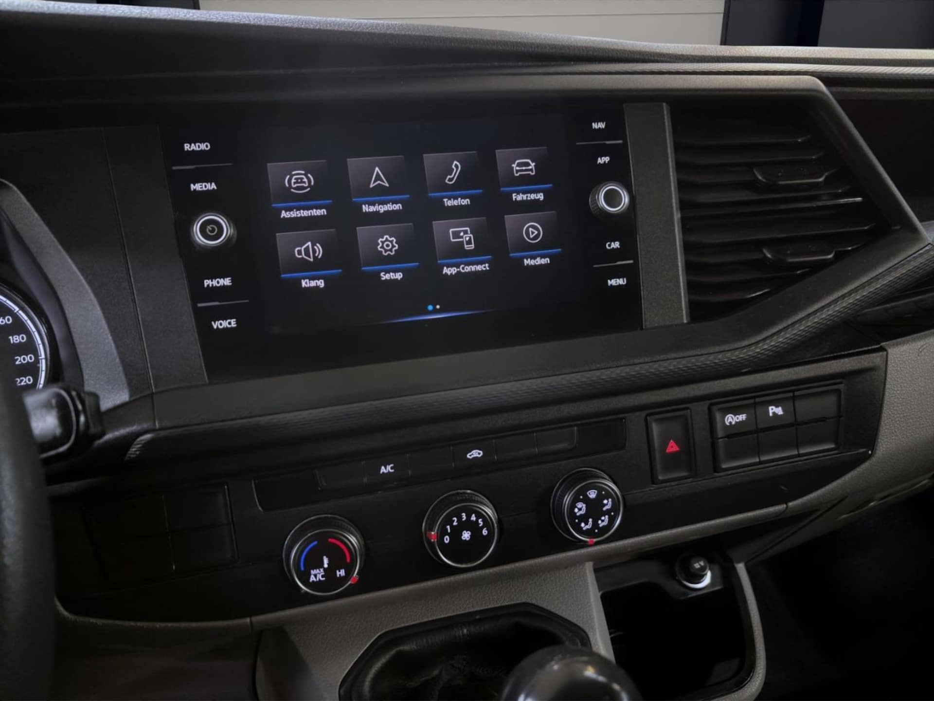 Volkswagen T6.1 Transporter Kasten langer Radstand