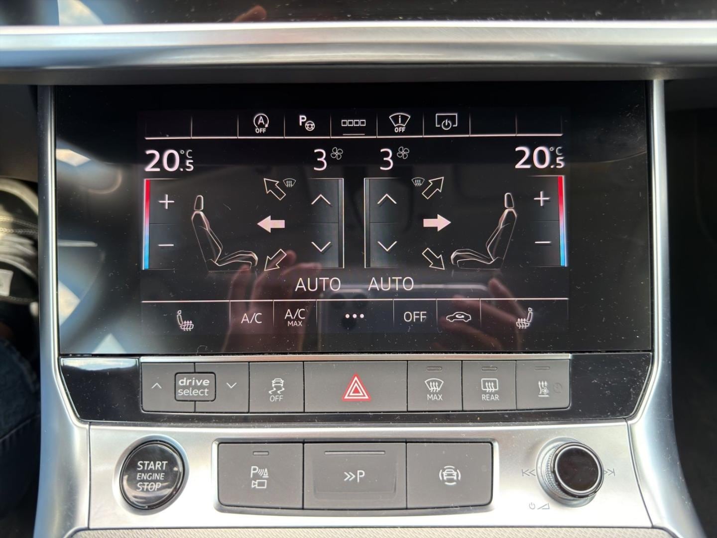 Bild über Audi A6 Avant sport 45 TFSI quattro S tronic - für weitere Informationen kontaktieren Sie den Audi Partner