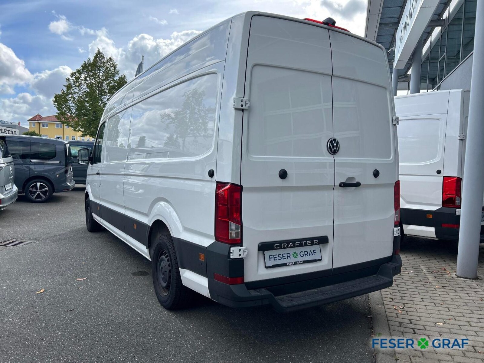 Volkswagen Crafter Kasten langer Radstand – Bild 3