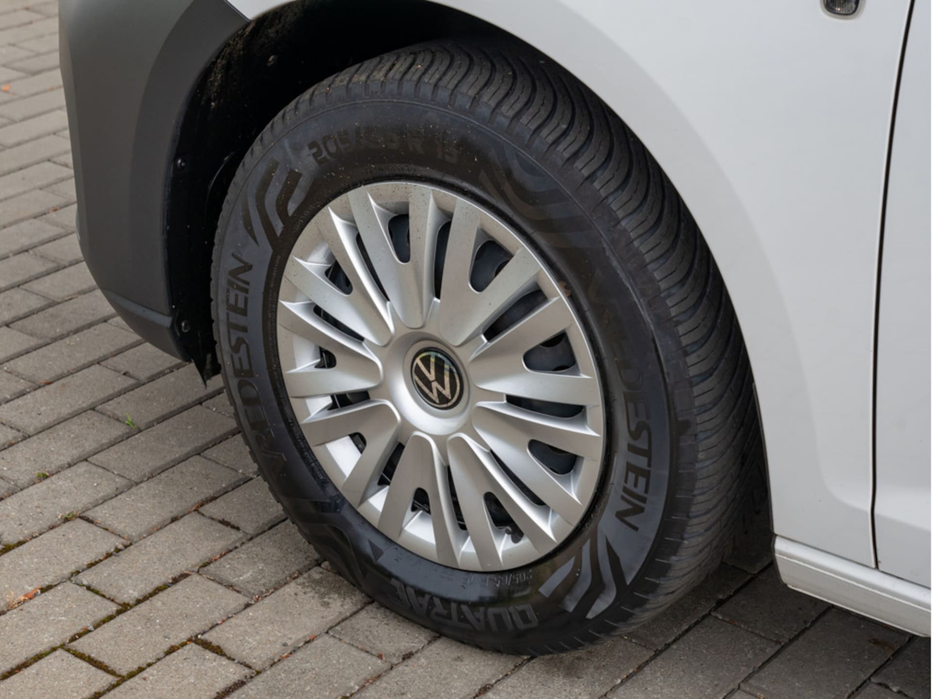 Volkswagen Caddy Kombi Basis-Modell