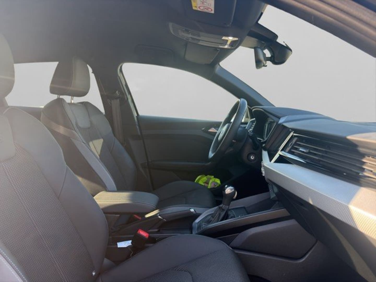 Bild über Audi A1 Sportback 30 TFSI S tronic - für weitere Informationen kontaktieren Sie den Audi Partner