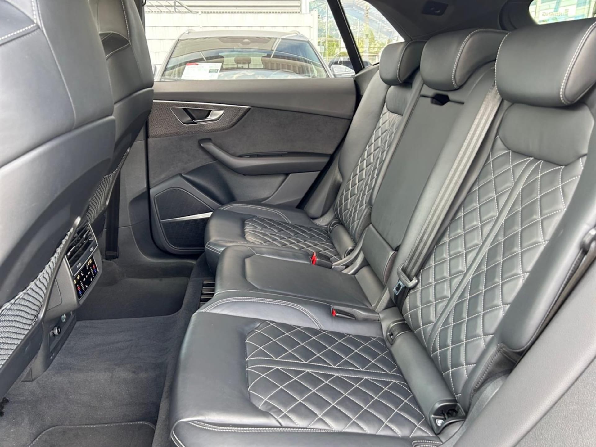 Audi SQ8 SUV