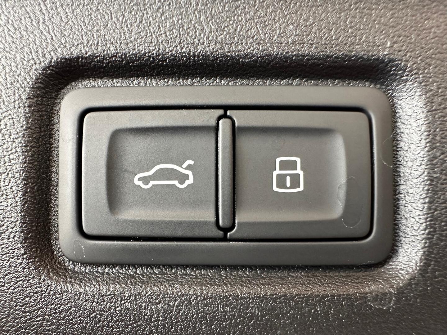 Image about Audi Q6 Sportback e-tron e-tron quattro
