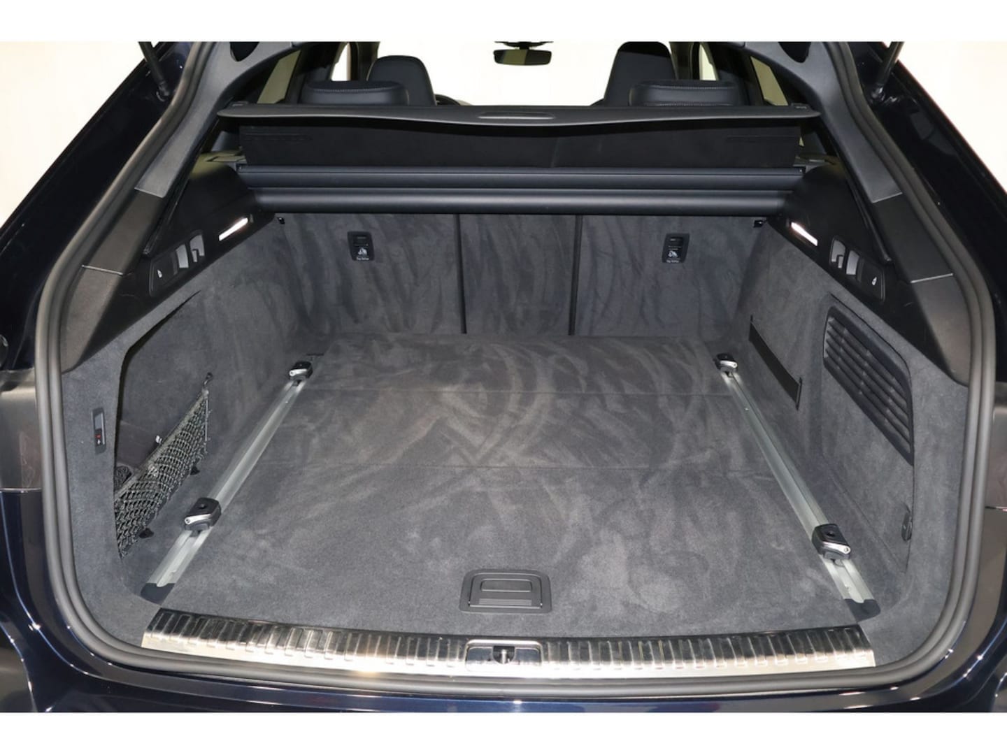 Bild über Audi S6 Avant TDI quattro tiptronic - für weitere Informationen kontaktieren Sie den Audi Partner