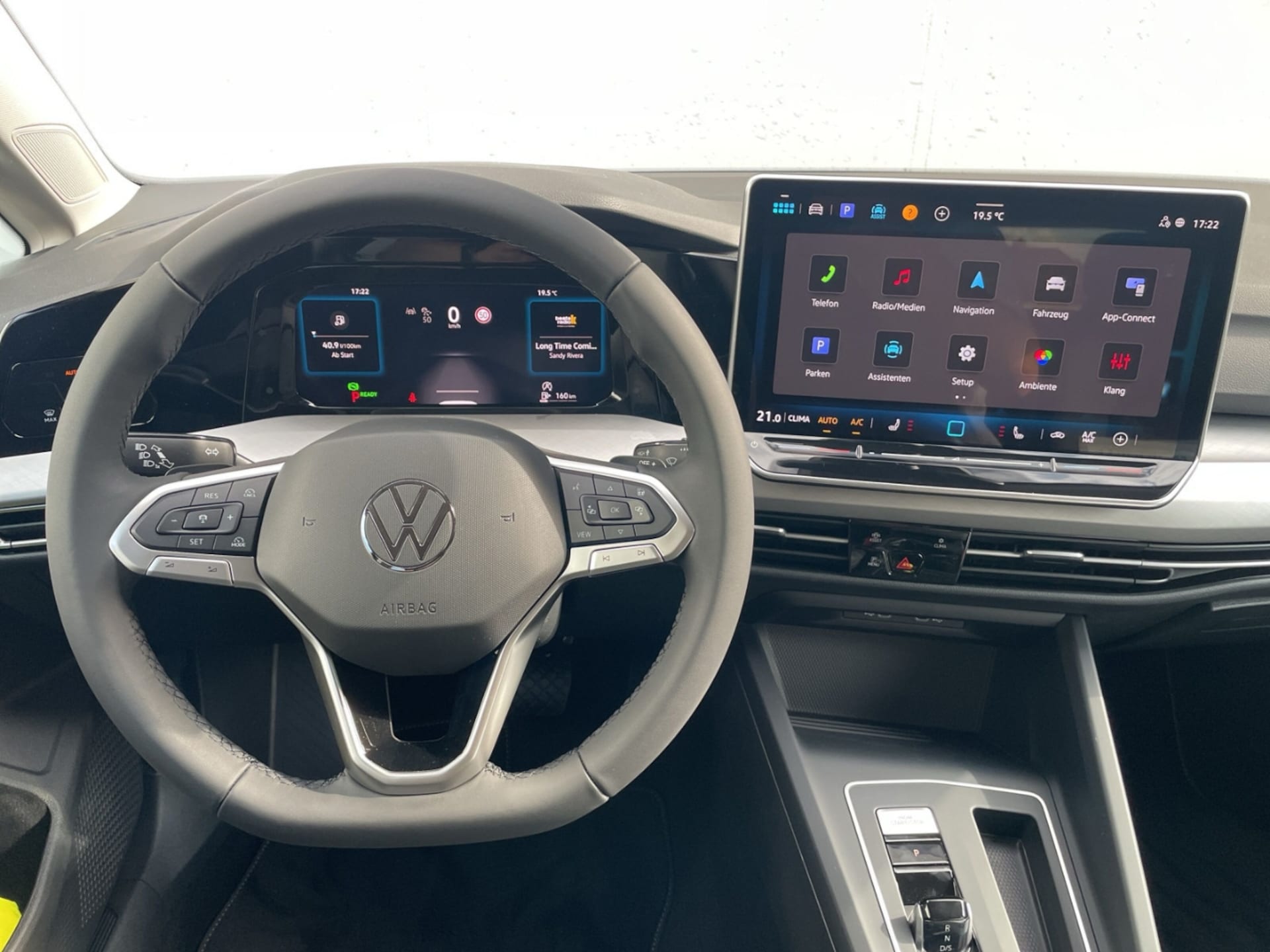 Volkswagen Golf Life