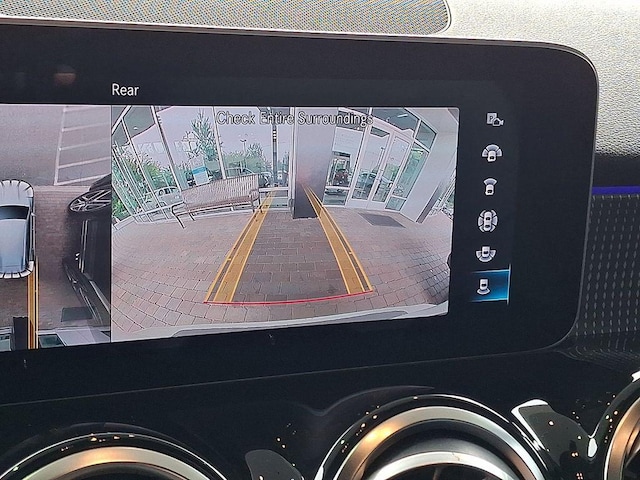 2021 Mercedes-Benz GLB 250