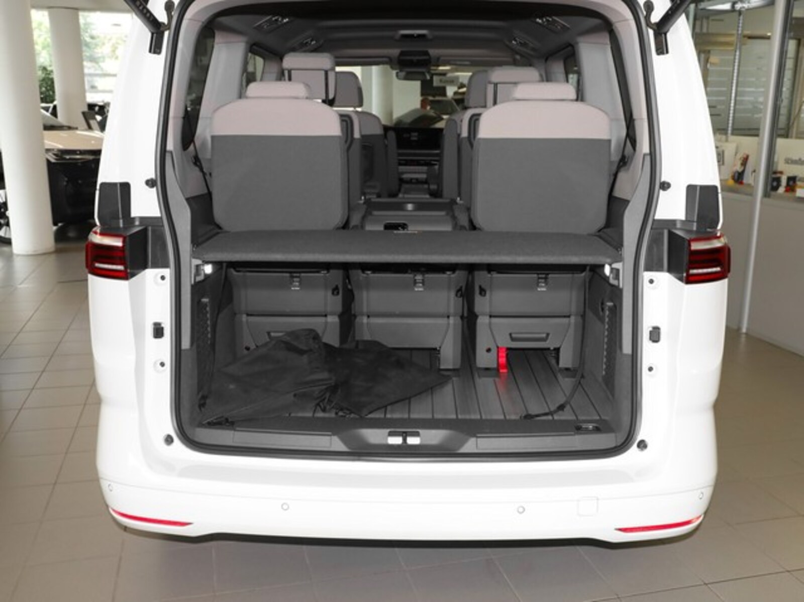 Volkswagen Multivan Langversion – Bild 11