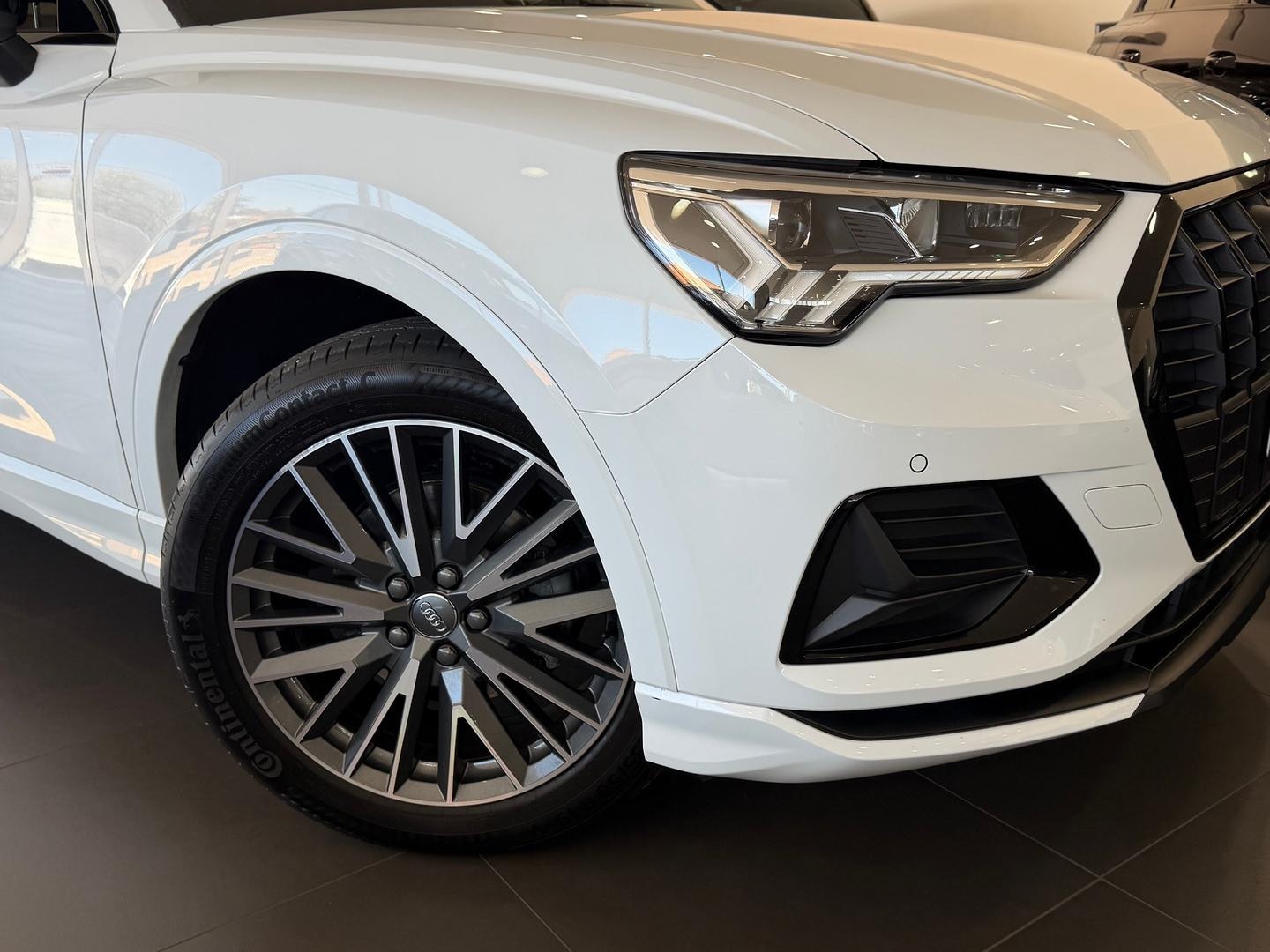 Image about Audi Q3 35 TFSI S tronic