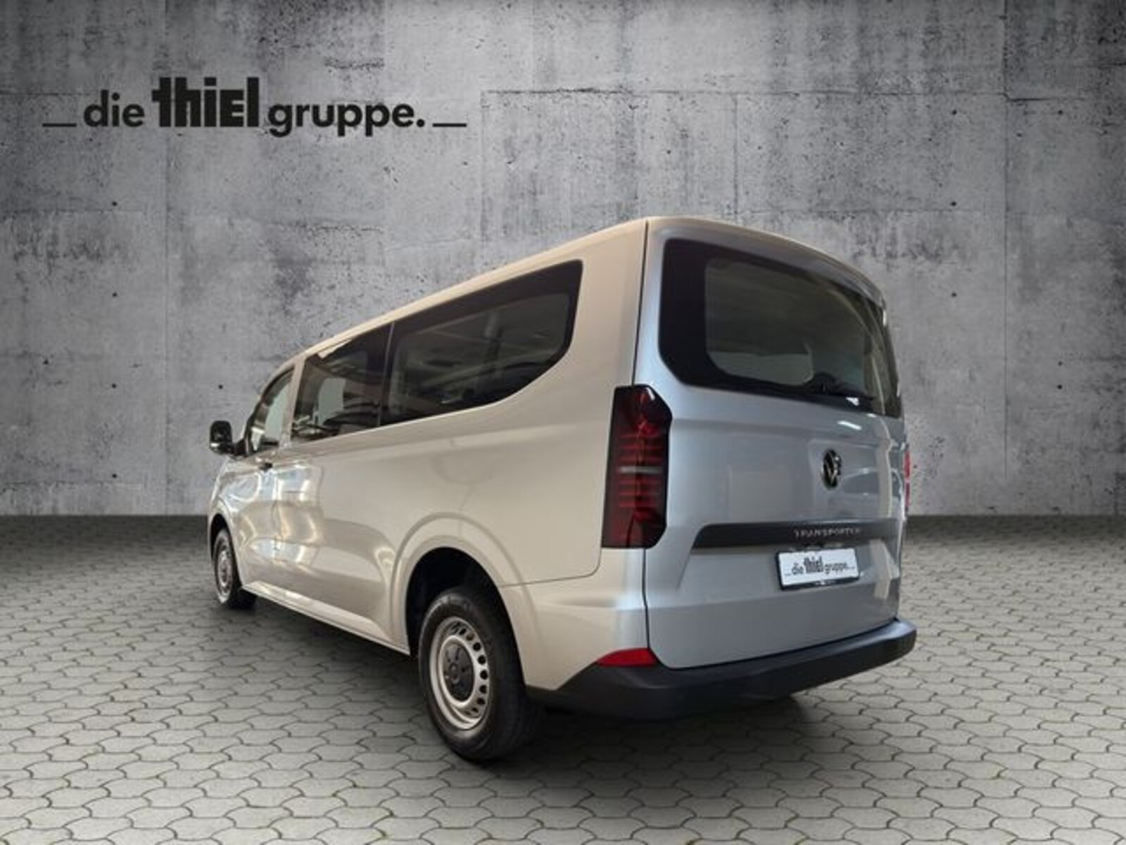 Volkswagen Transporter Kombi langer Radstand – Bild 7