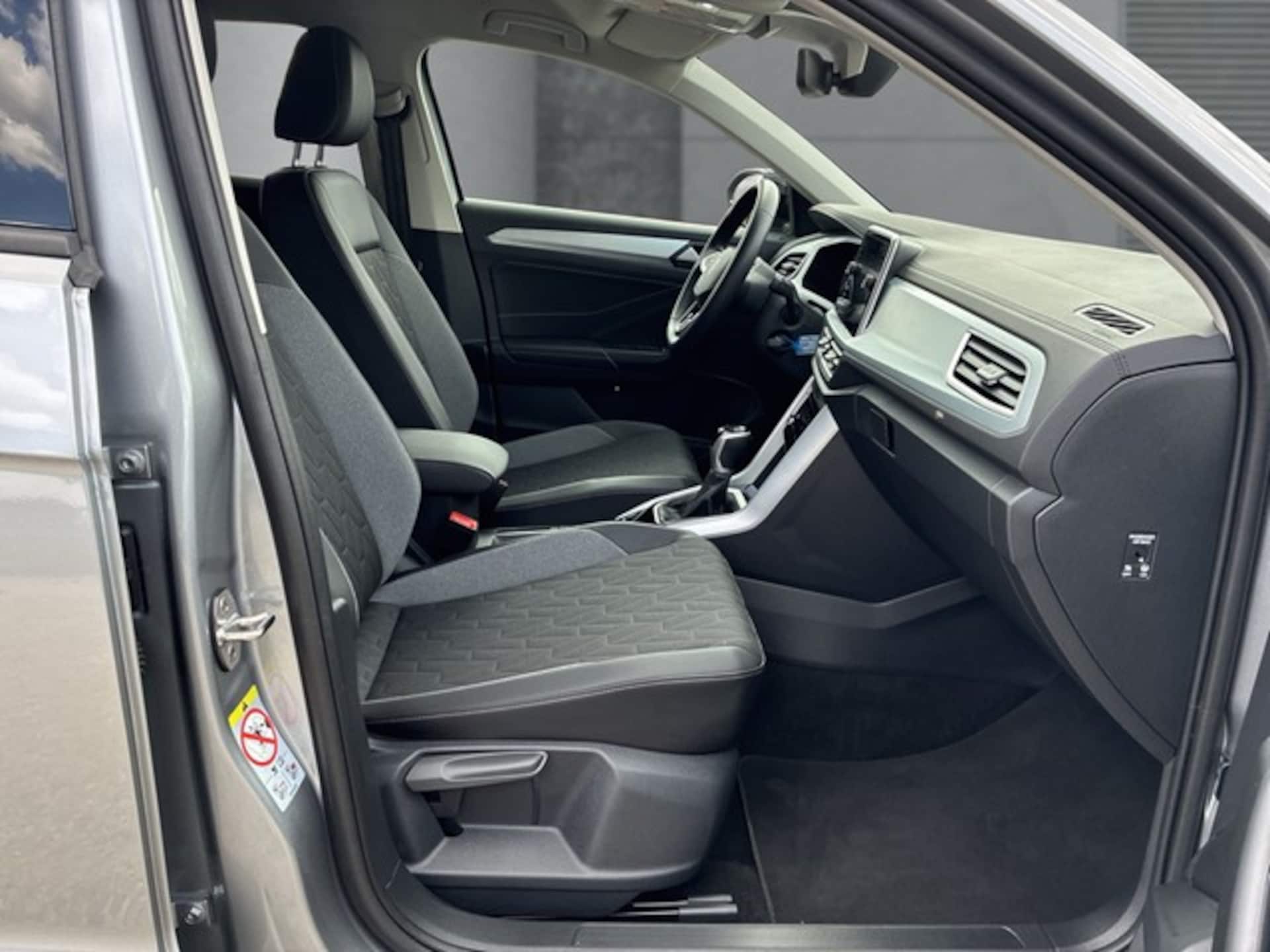 Volkswagen T-Roc Life