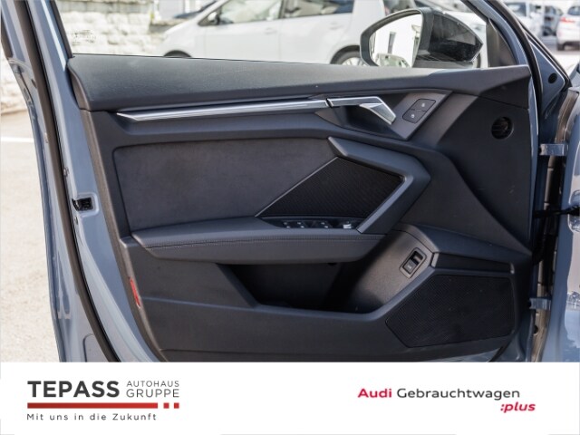 Image about Audi RS 3 Limousine TFSI quattro S tronic