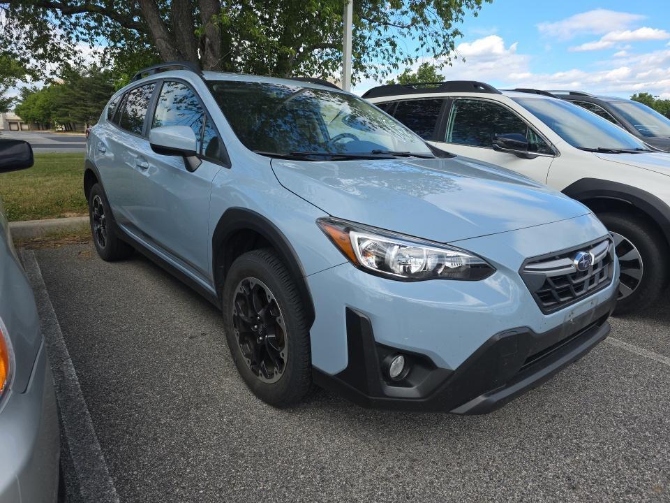 2023 Subaru Crosstrek Premium CVT's photo