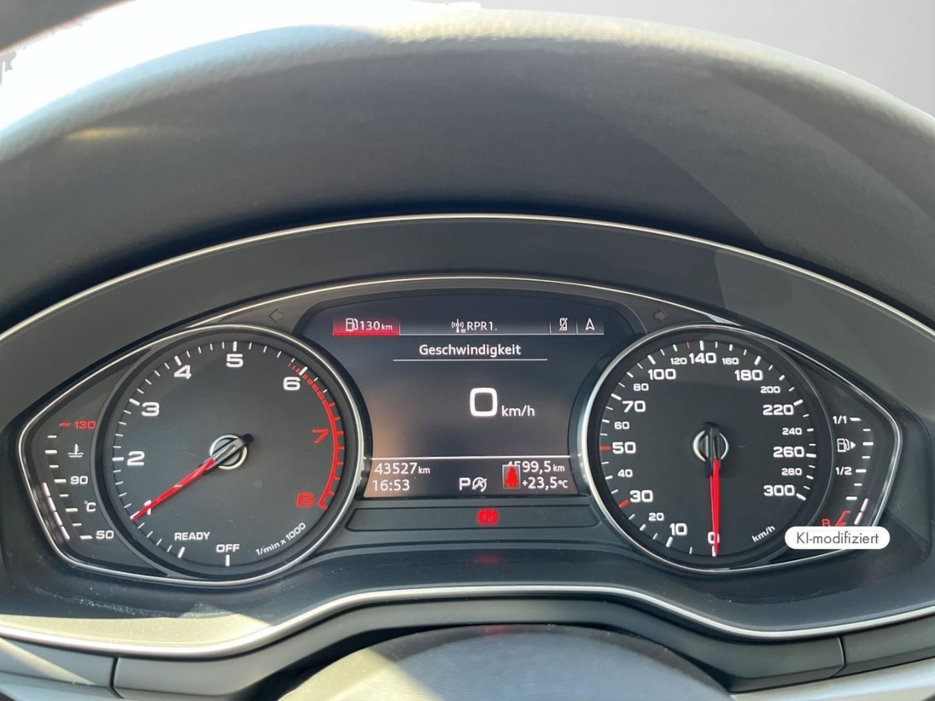 Audi A4 Avant S line