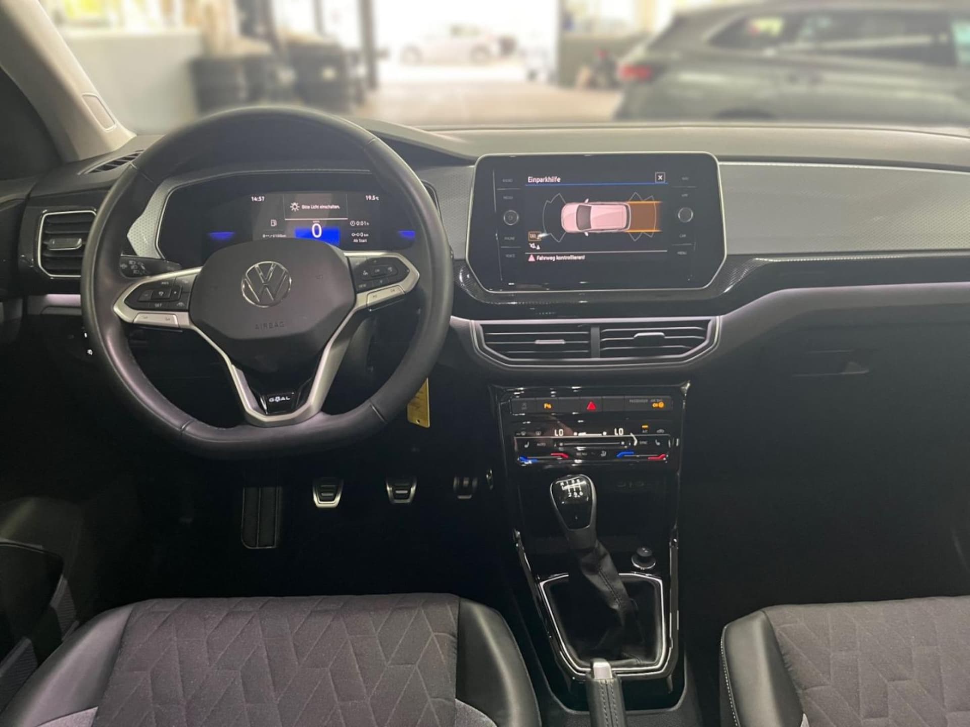 Volkswagen T-Cross Life