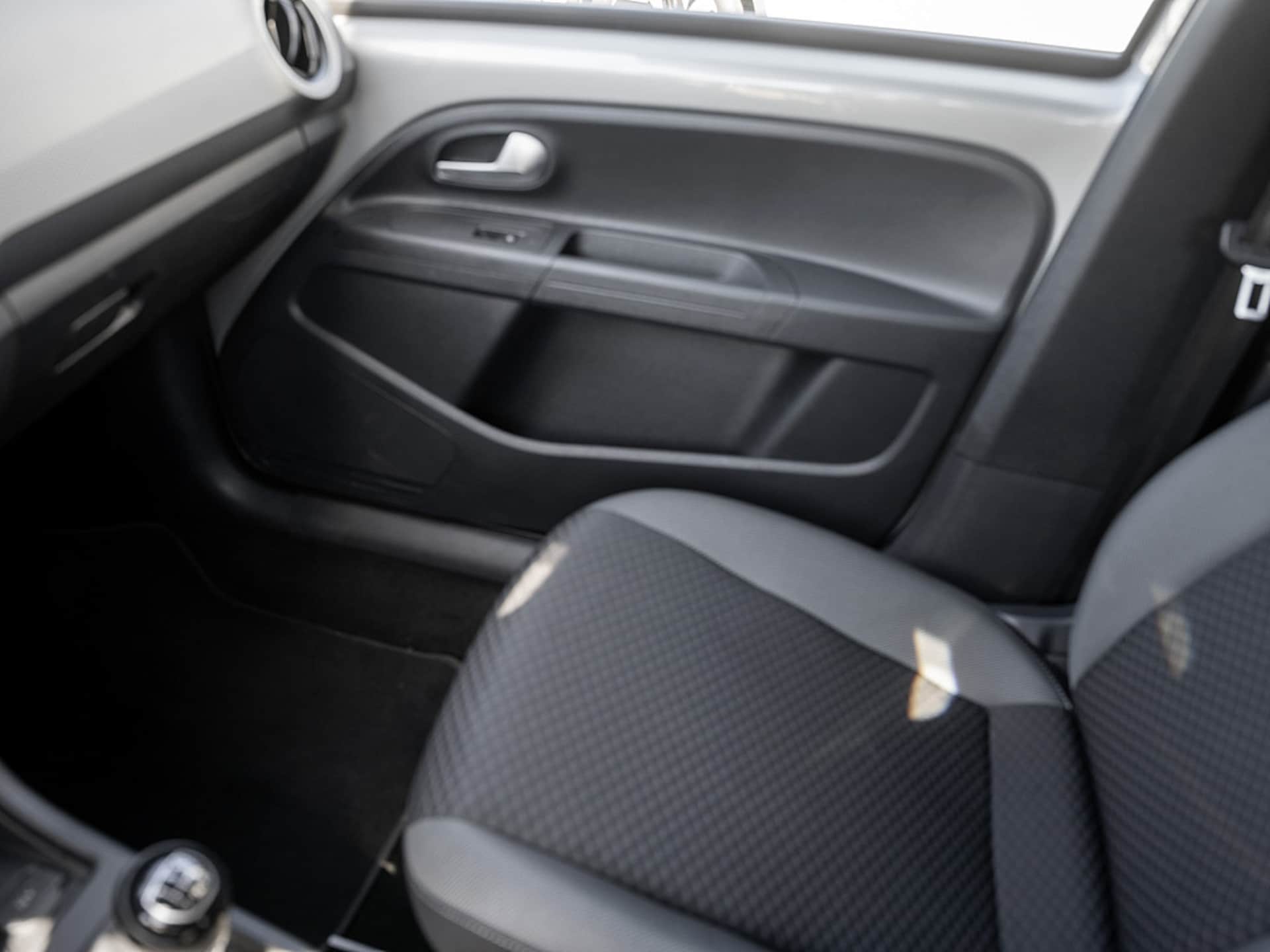 Volkswagen up! ACTIVE
