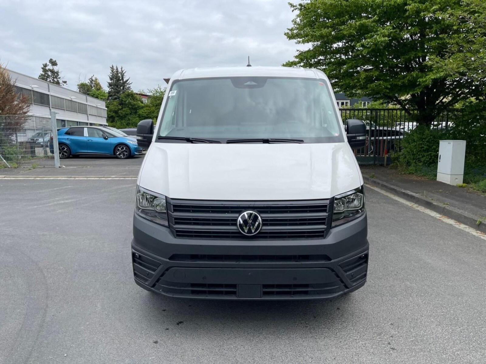 Volkswagen Crafter Kasten mittlerer Radstand – Bild 4