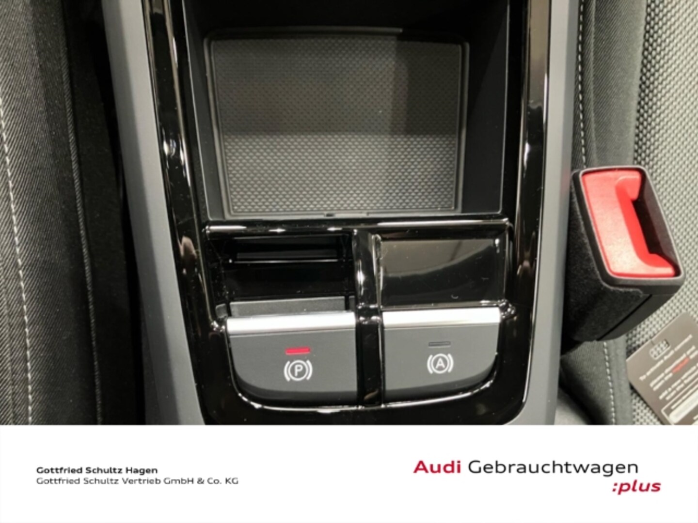Bild über Audi Q2 S line 35 TFSI S tronic - für weitere Informationen kontaktieren Sie den Audi Partner