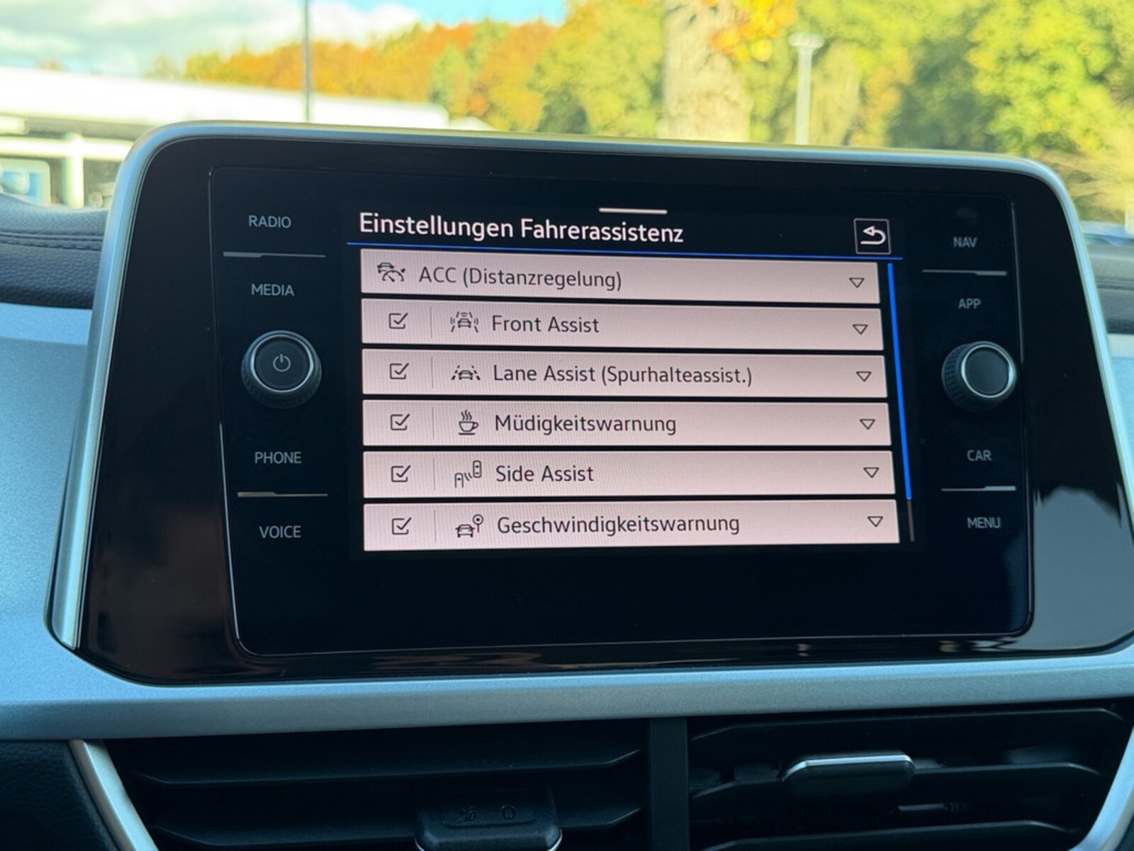 Volkswagen T-Roc – Bild 27
