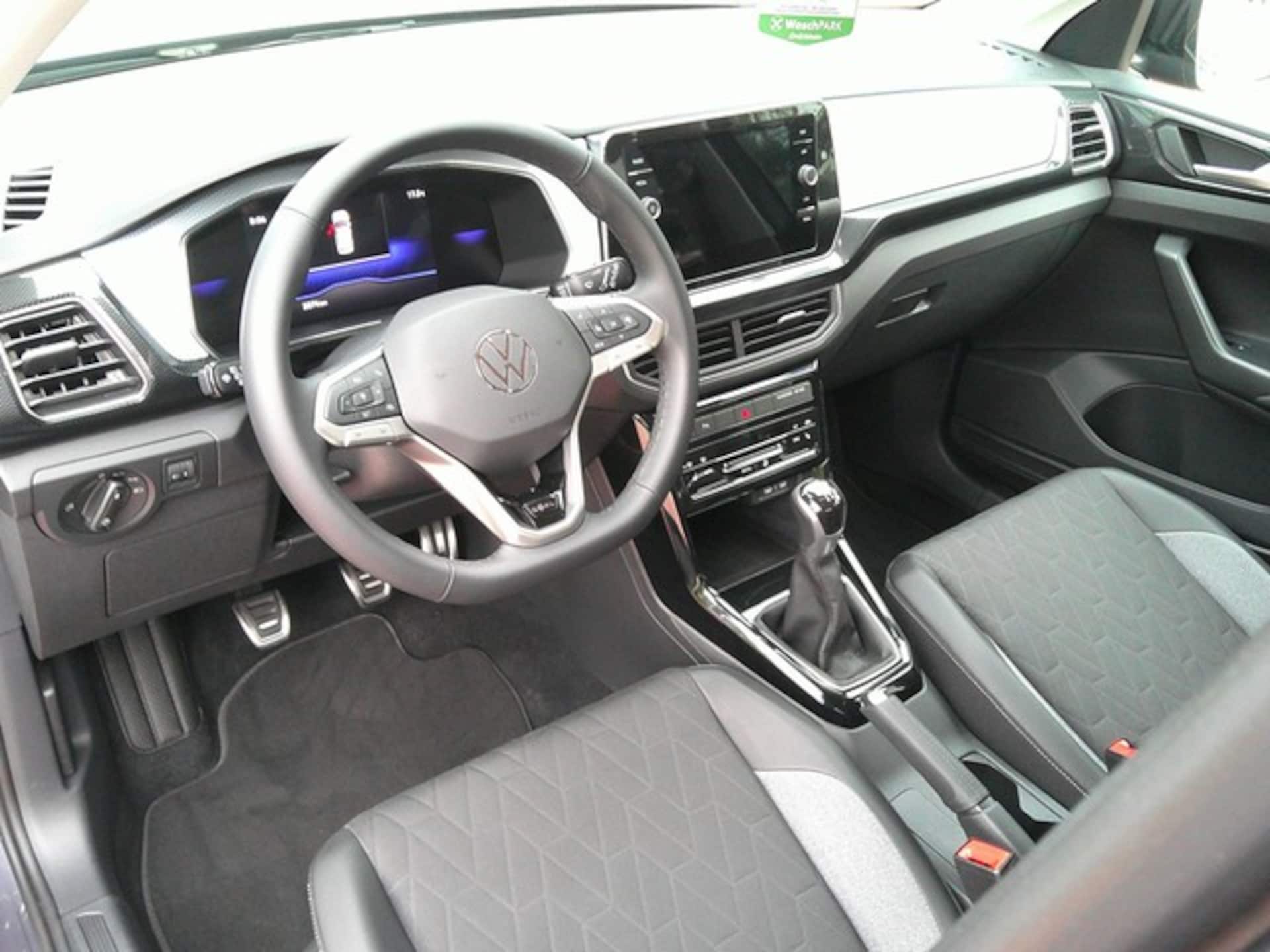 Volkswagen T-Cross Life