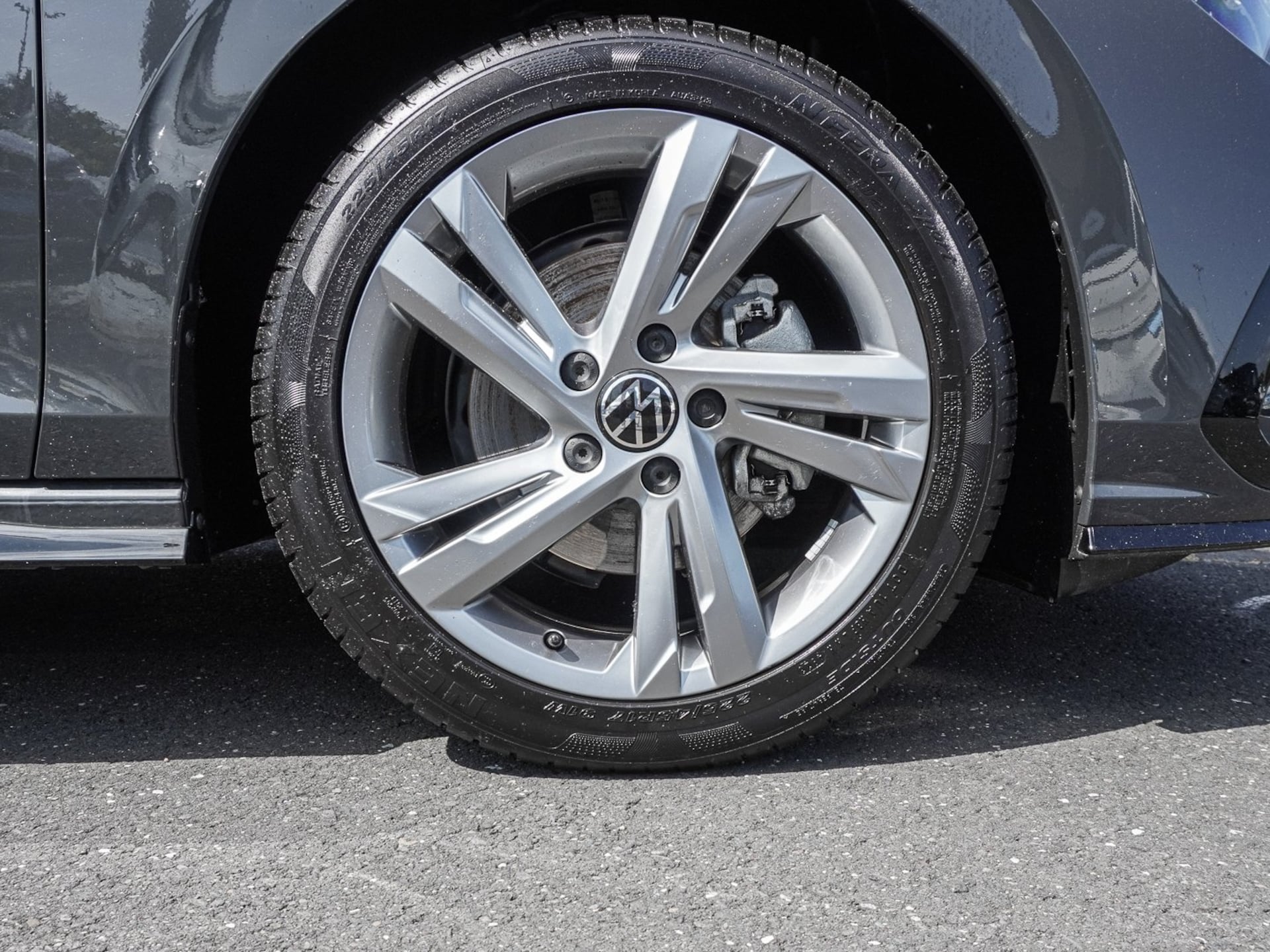 Volkswagen Golf R-Line