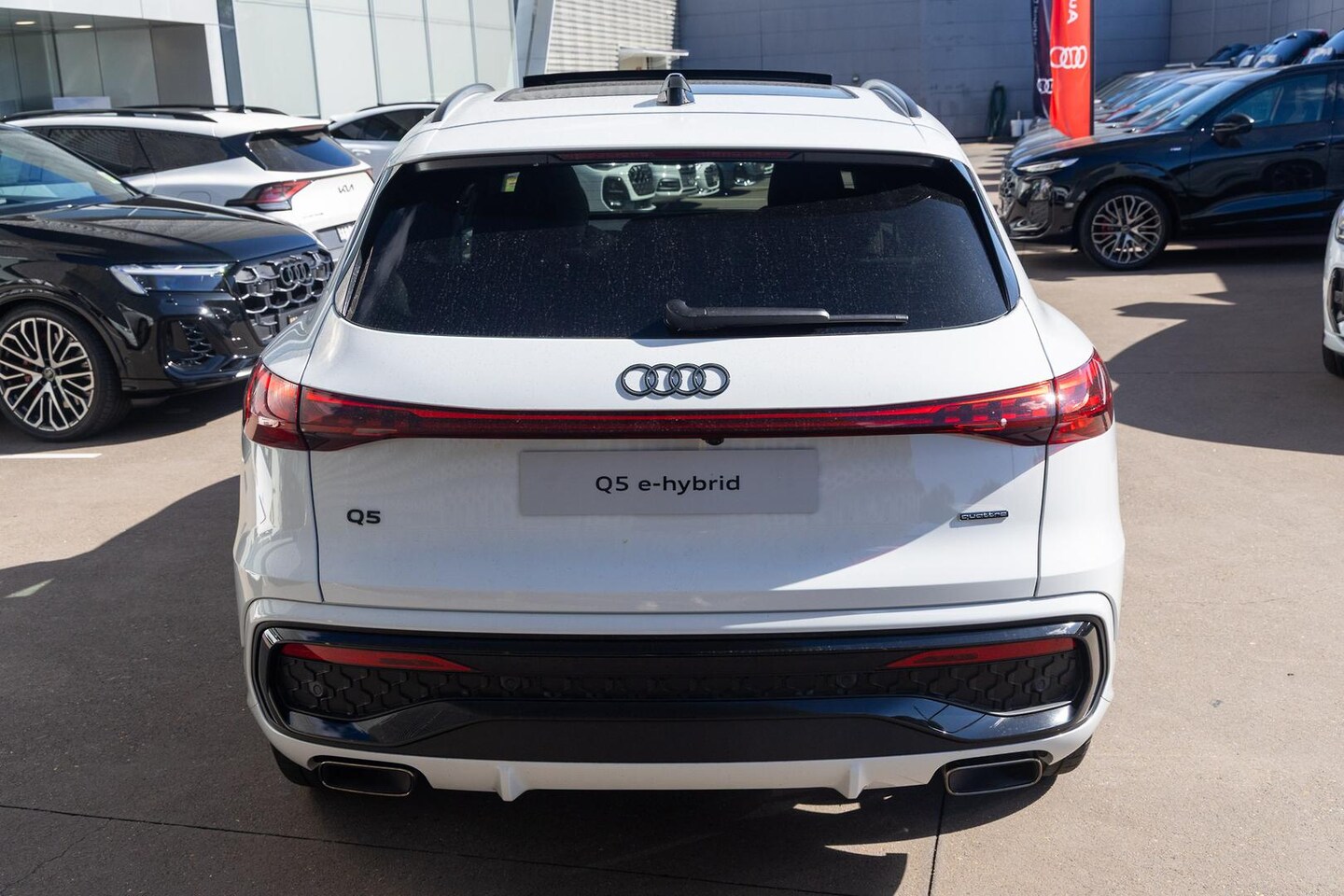Image about Audi Q5 SUV e-hybrid quattro S tronic