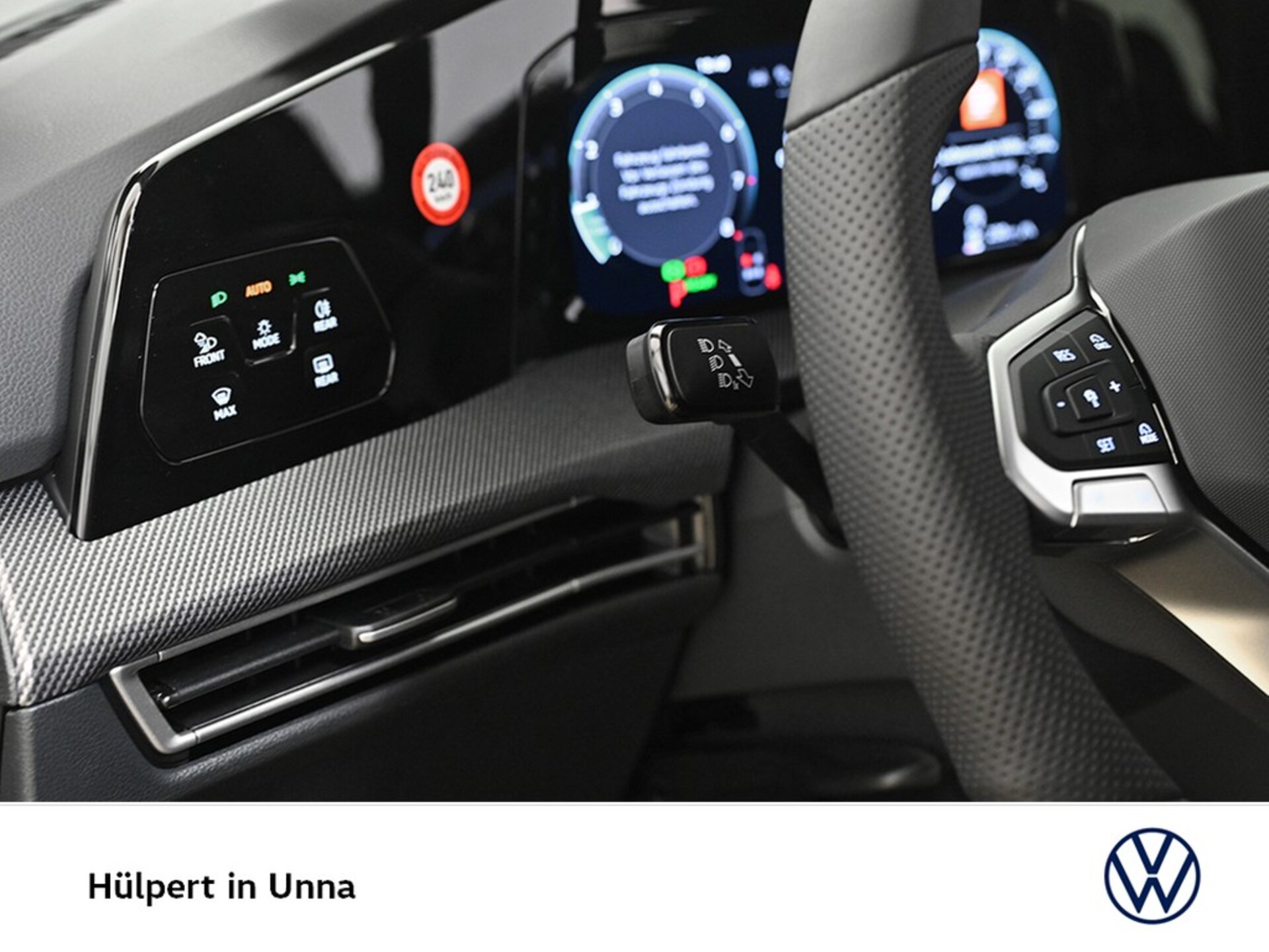 Volkswagen Golf R-Line