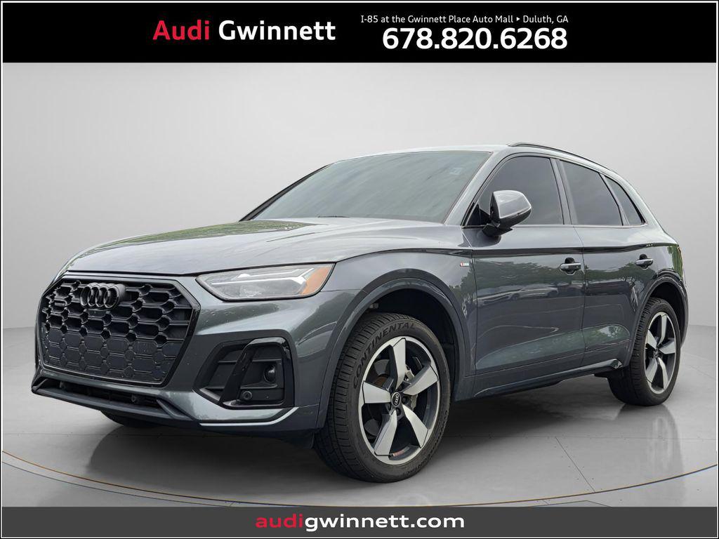 2022 Audi Q5 45 Premium Plus's photo