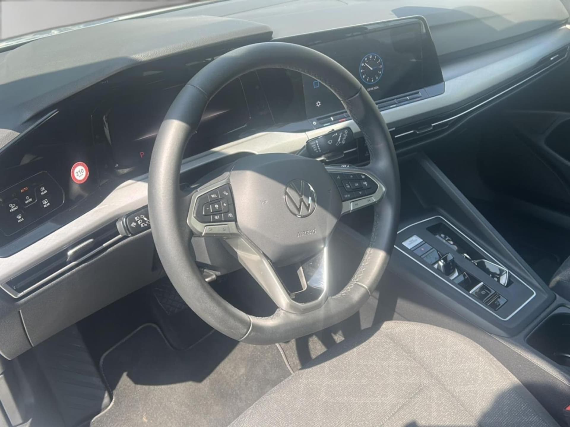 Volkswagen Golf Variant Life