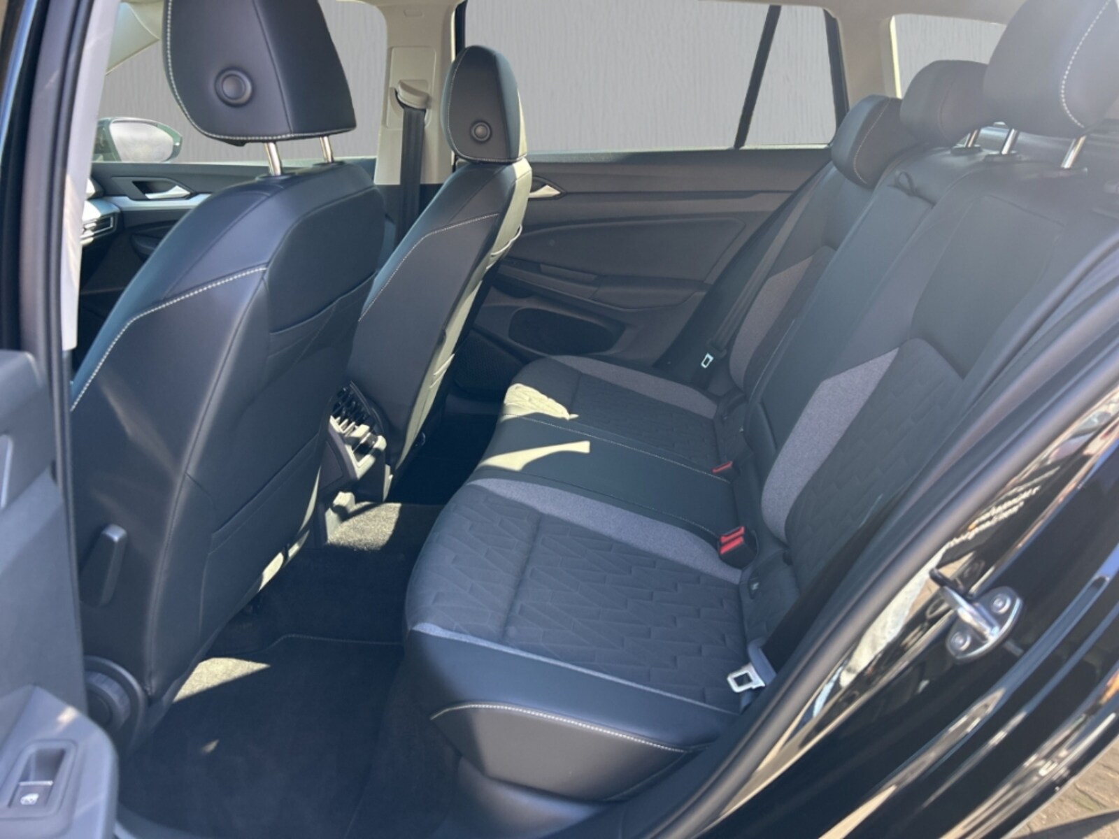 Volkswagen Golf Variant – Bild 14
