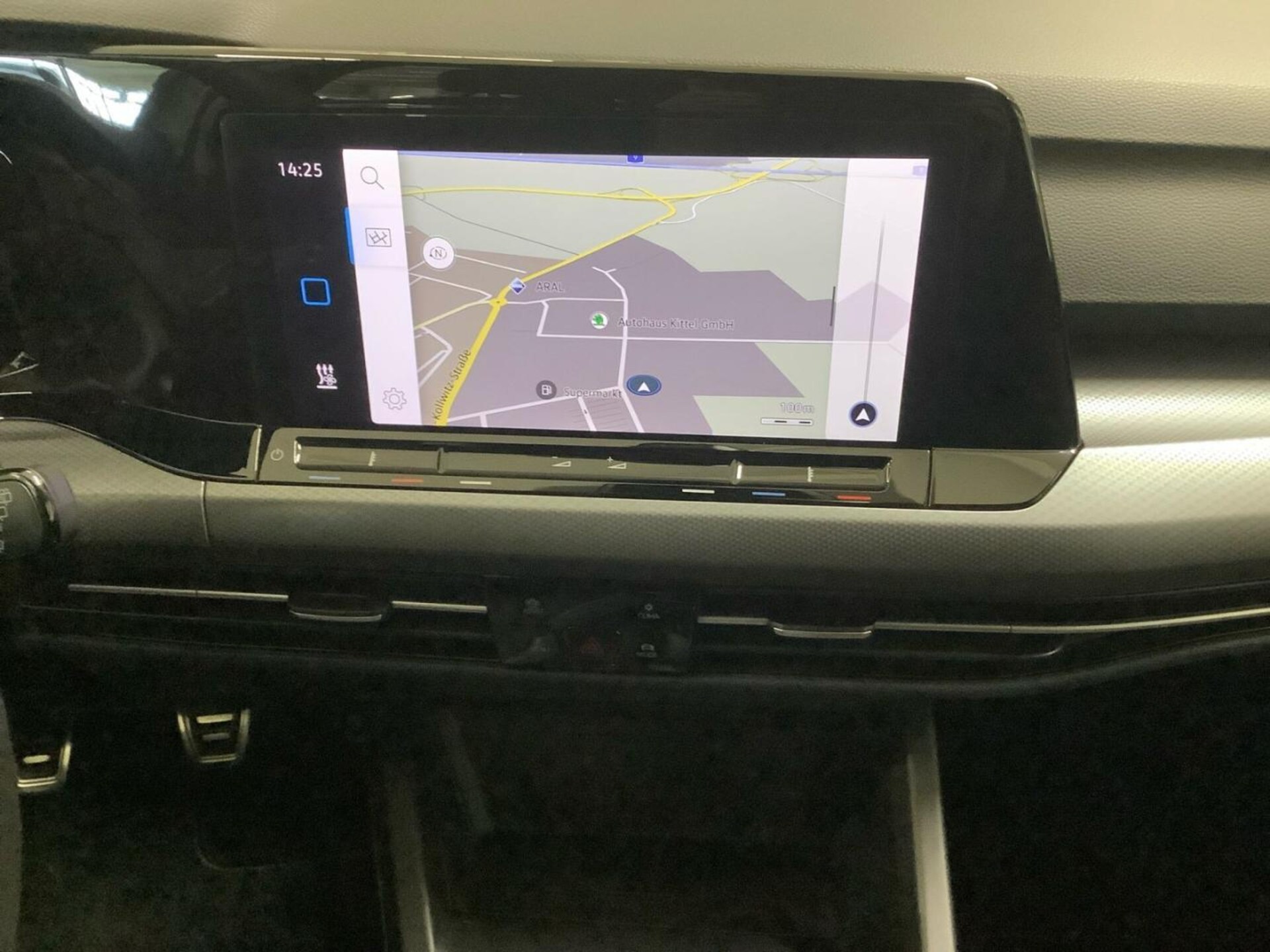 Volkswagen Golf Active