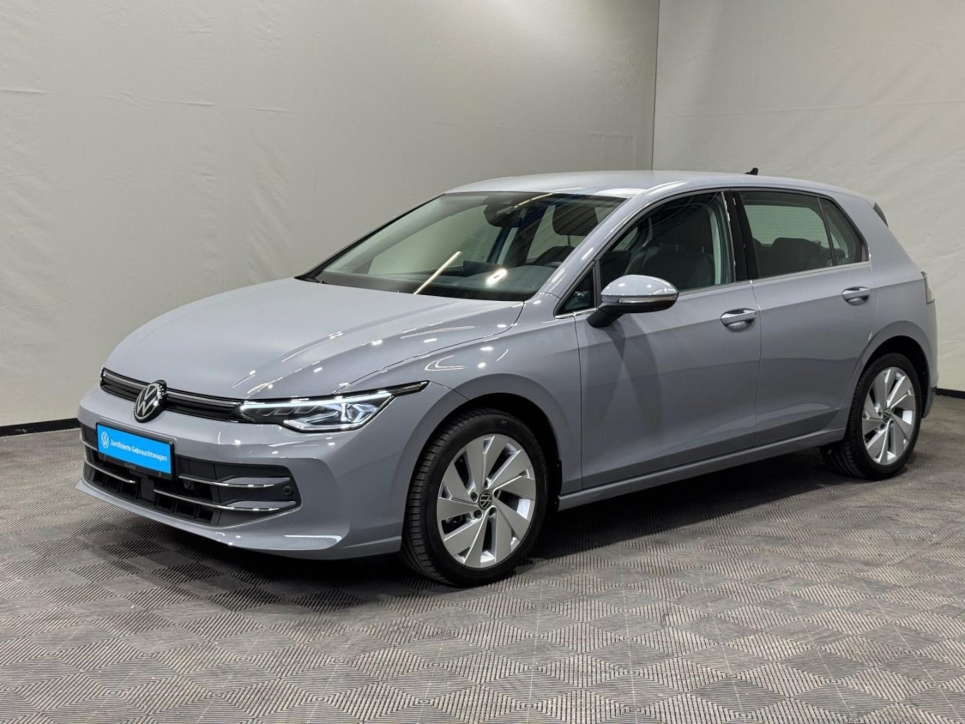 Volkswagen Golf Style