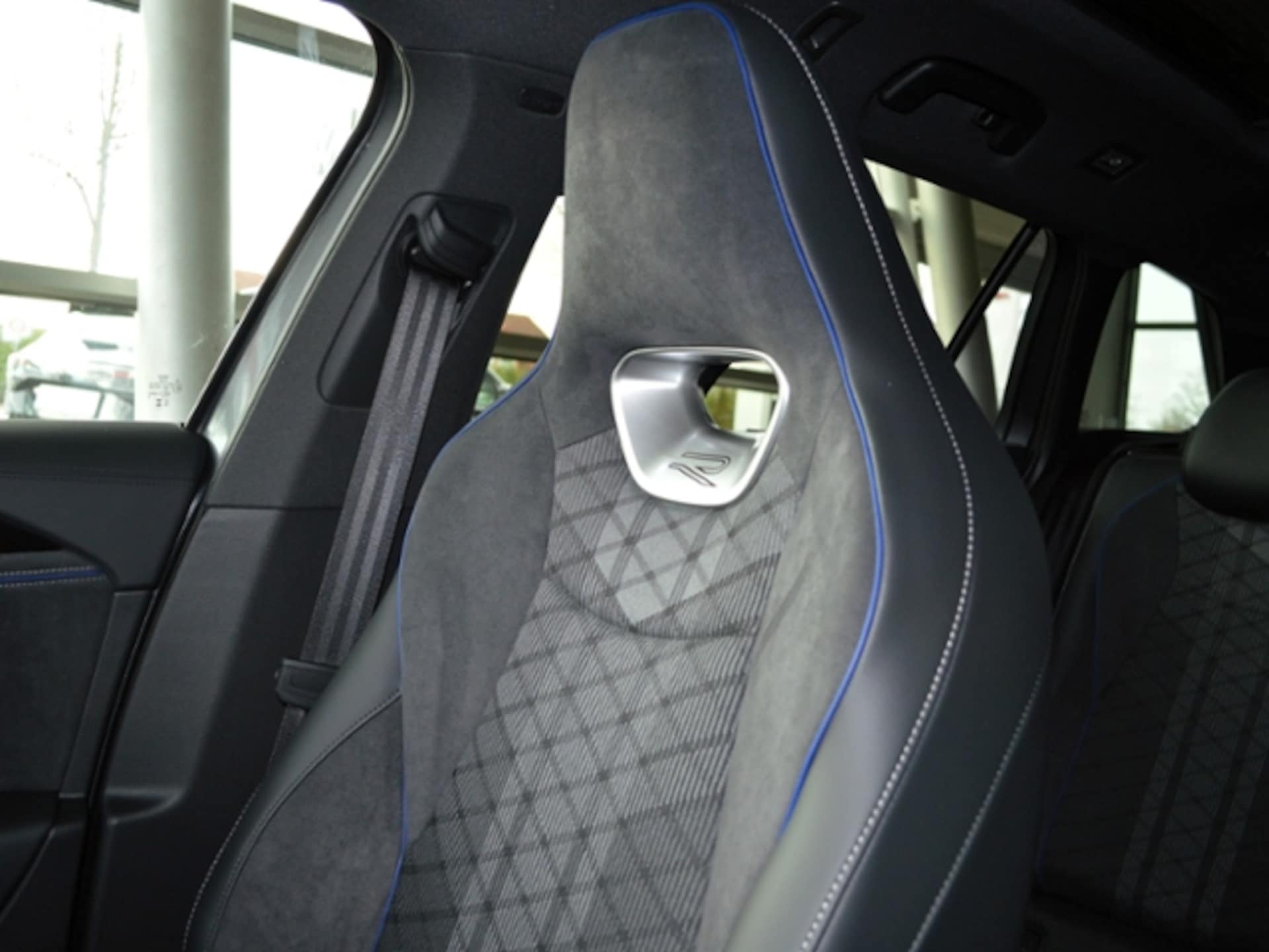 Volkswagen Passat R-Line