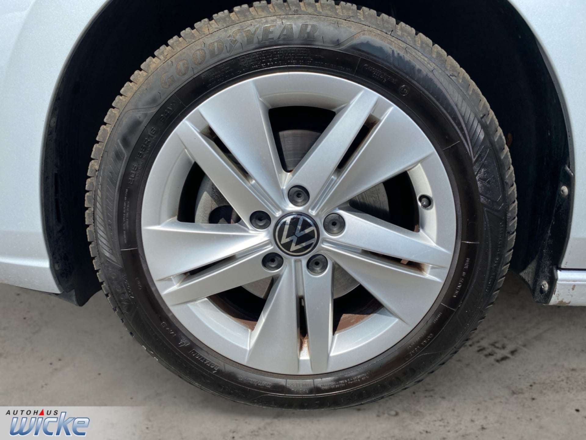 Volkswagen Golf Variant Life