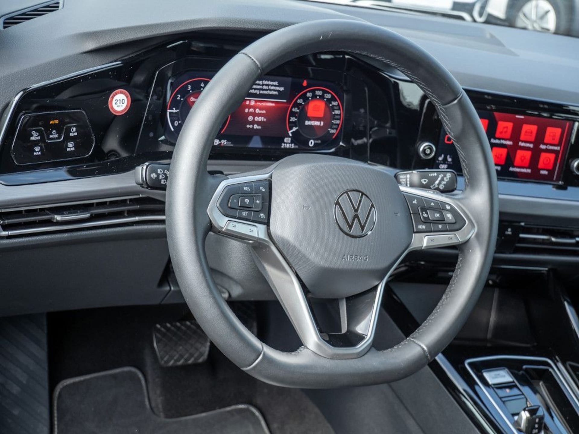 Volkswagen Golf Style