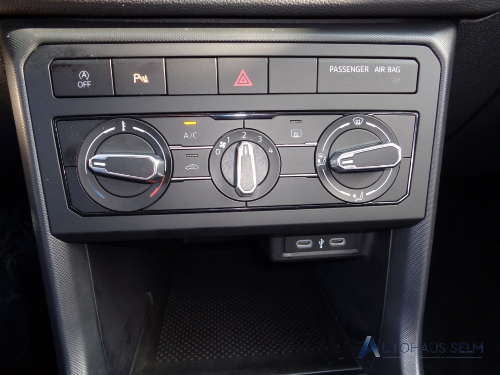 Volkswagen T-Cross – Bild 9