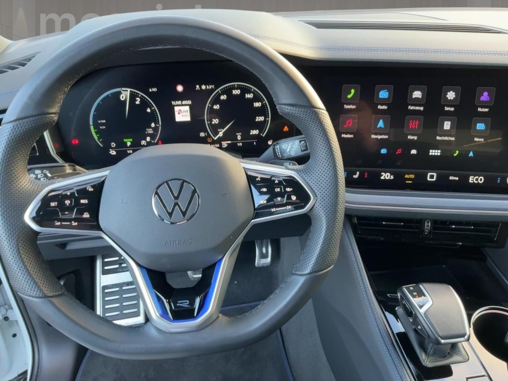 Volkswagen Touareg R