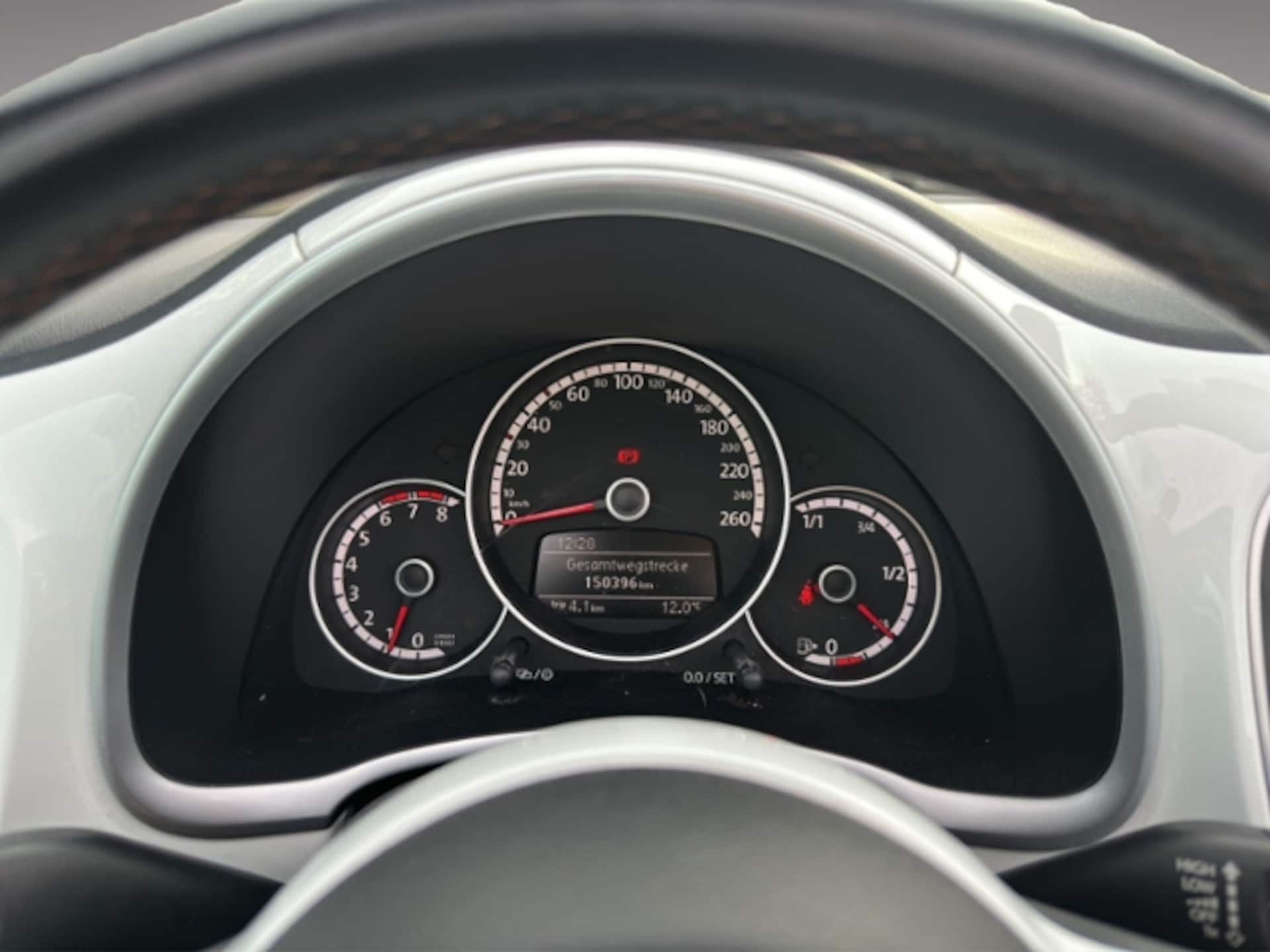 Volkswagen Beetle Cabriolet Design