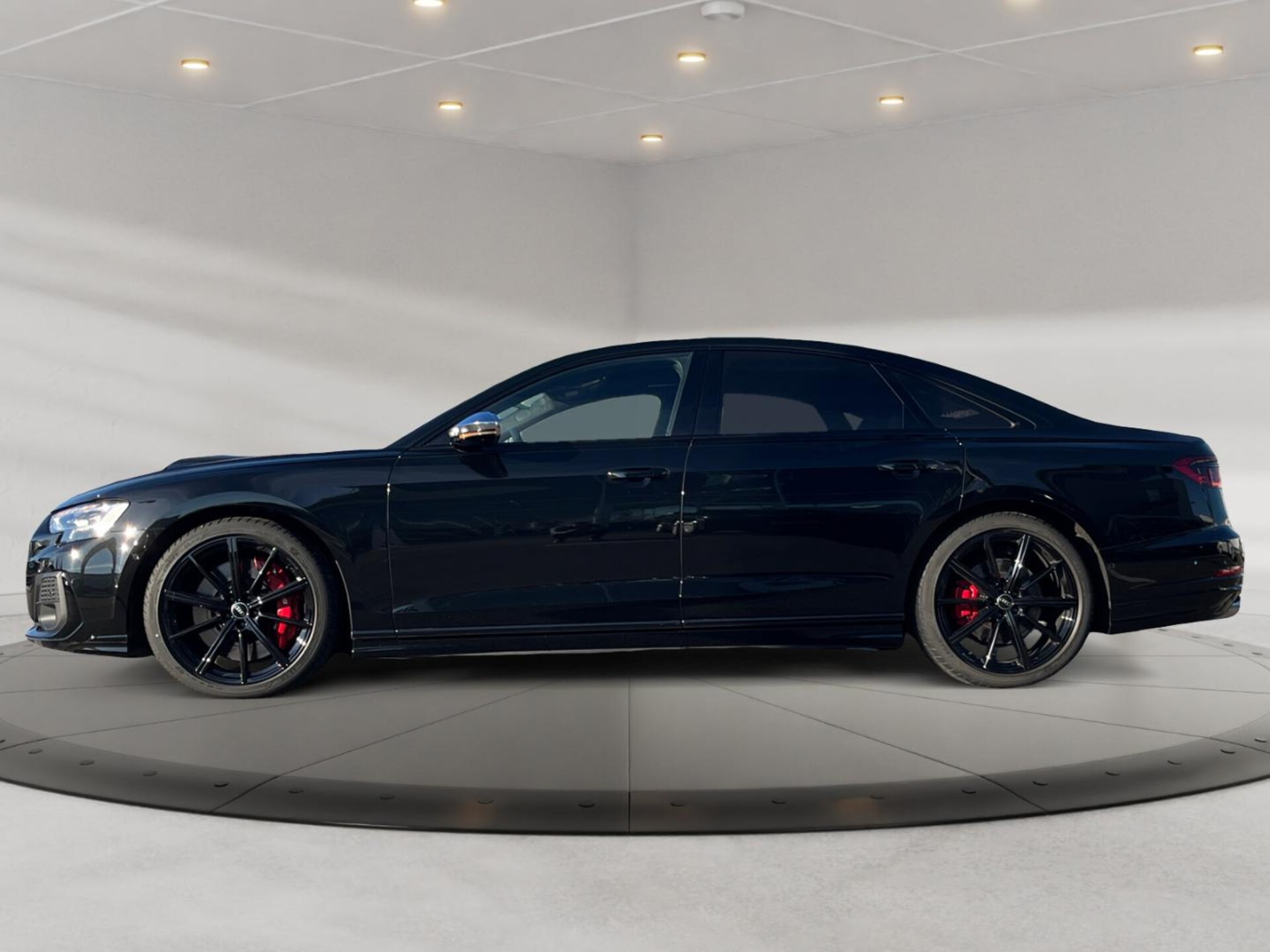 Audi S8