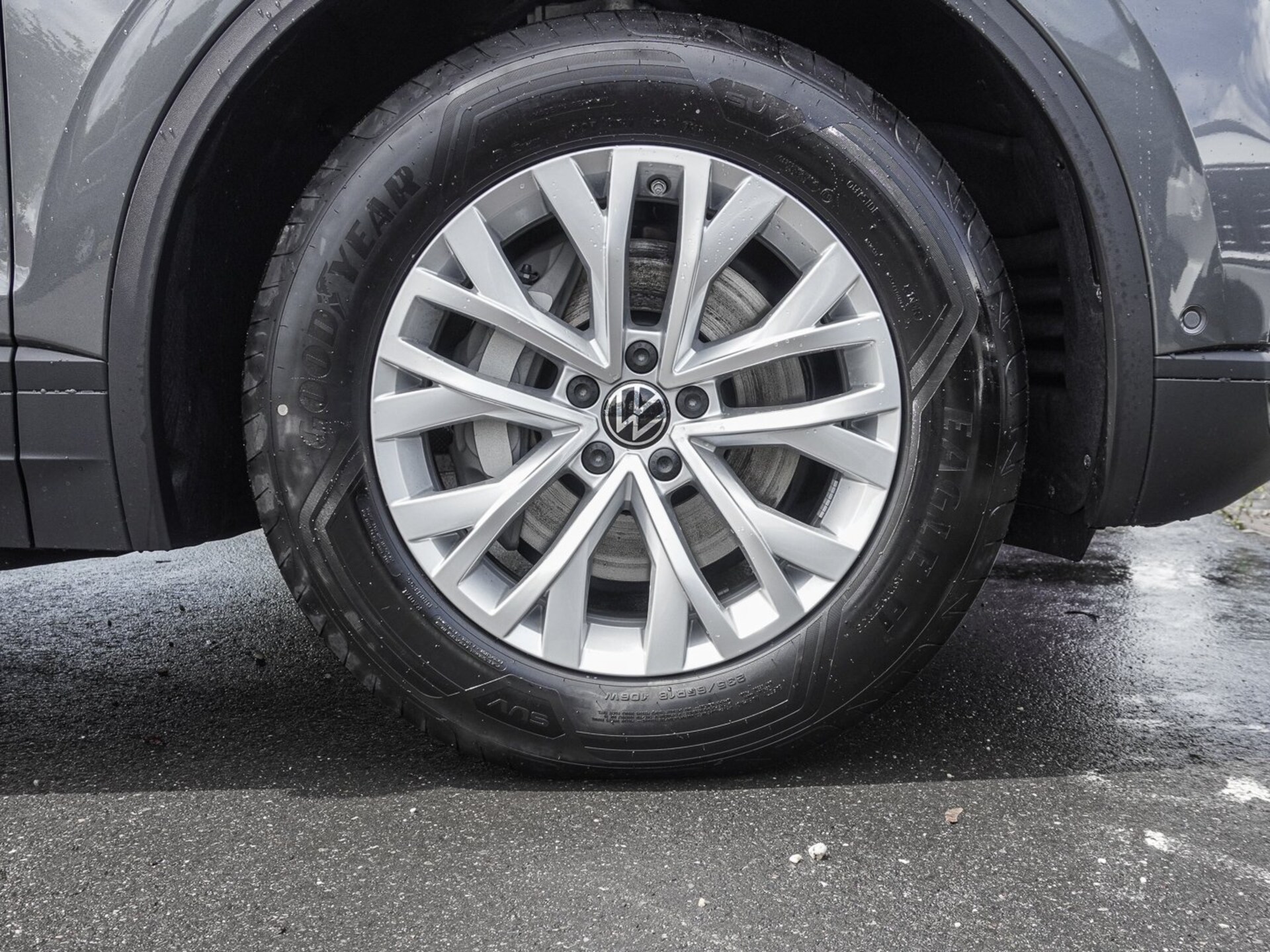 Volkswagen Touareg Basis-Modell