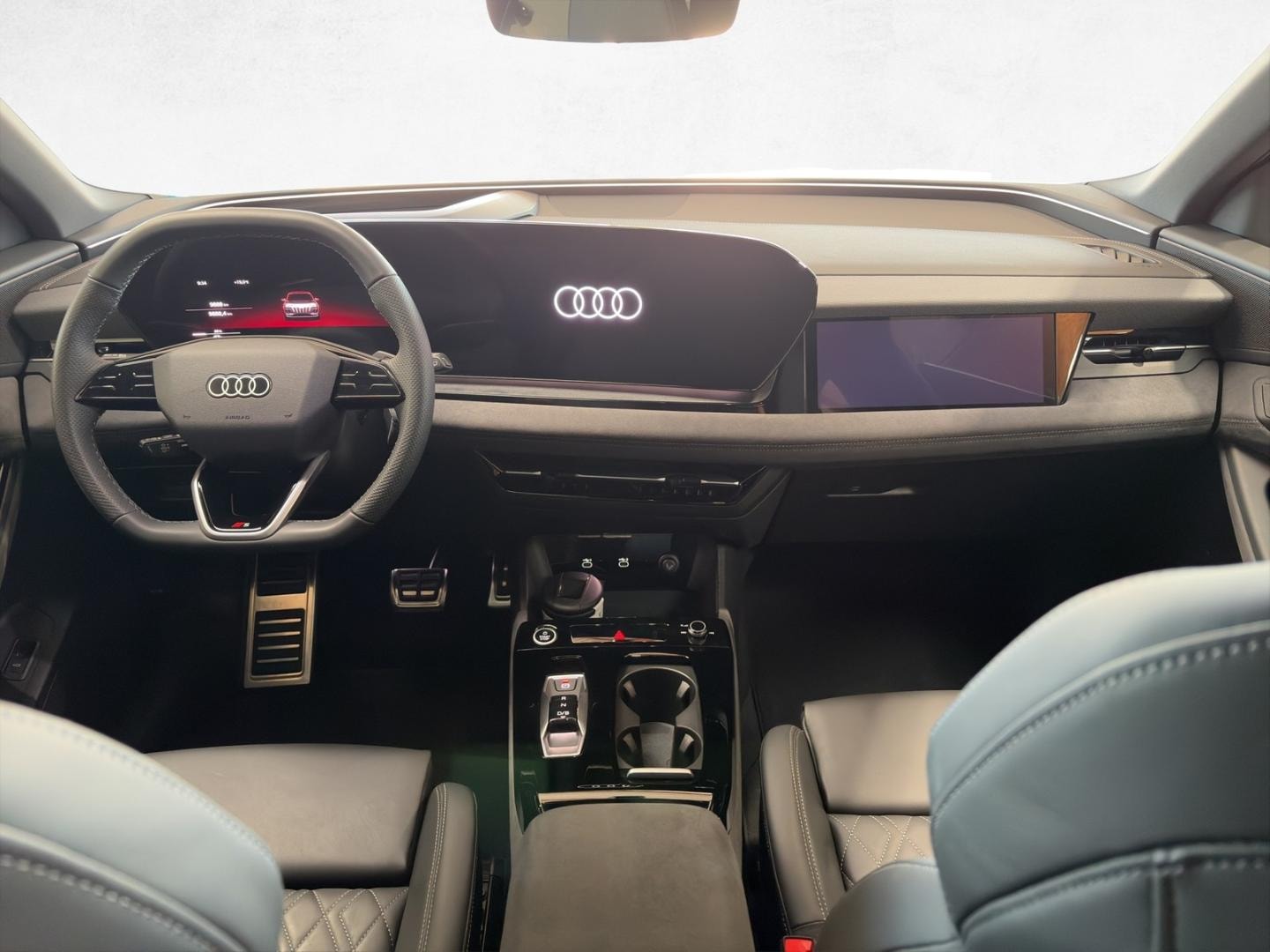 Bild über Audi Q6 SUV e-tron e-tron performance - für weitere Informationen kontaktieren Sie den Audi Partner