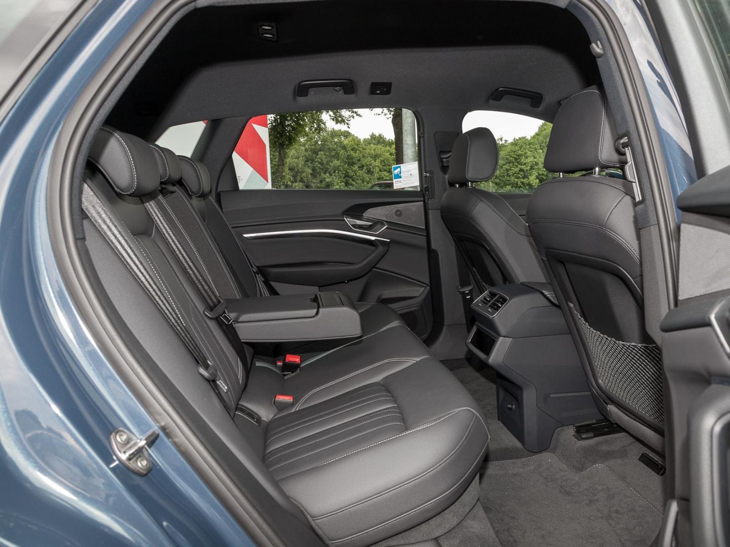 Image about Audi Q8 e-tron S line 55 e-tron quattro