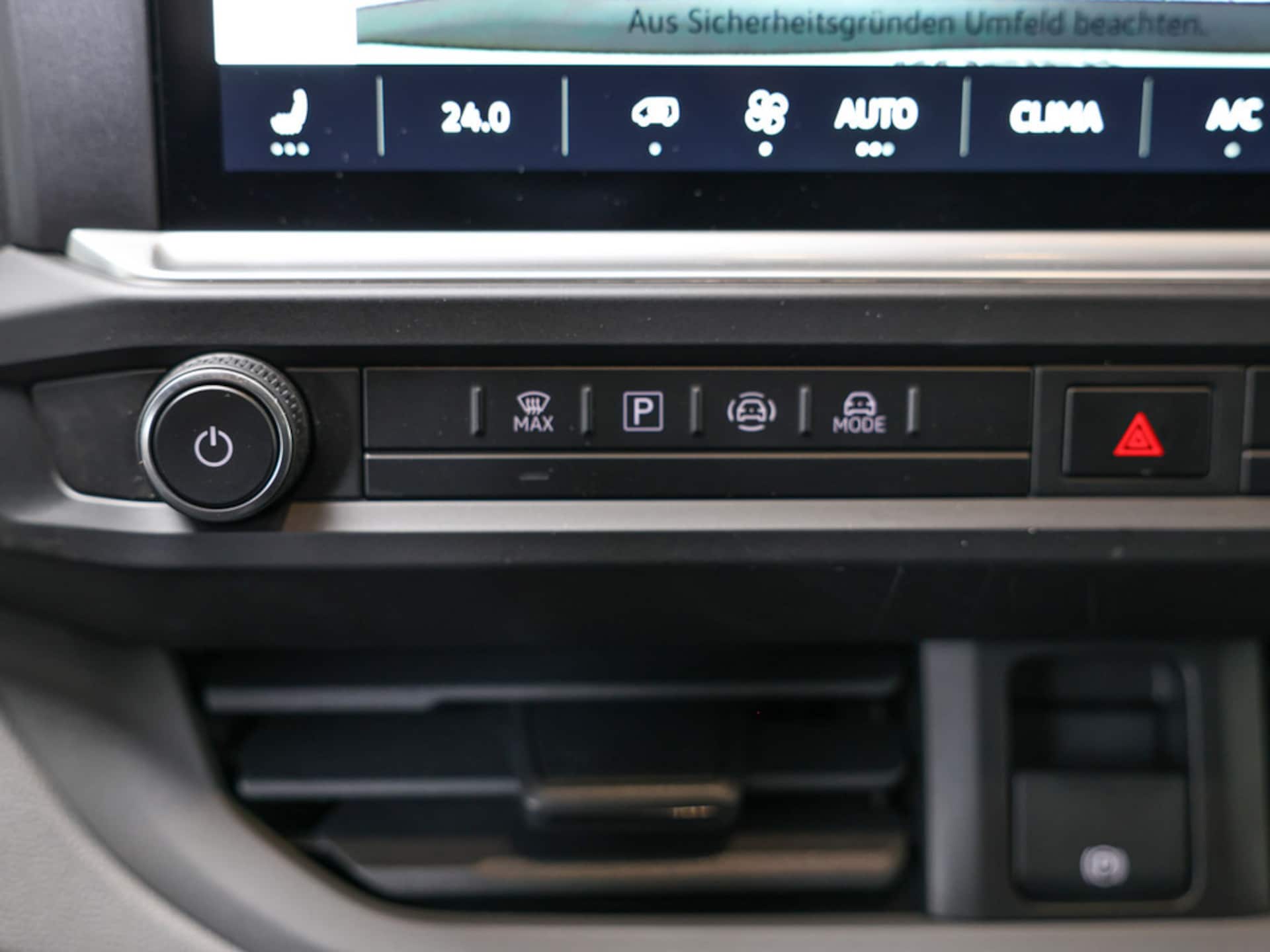 Volkswagen Caravelle langer Radstand Basis-Modell