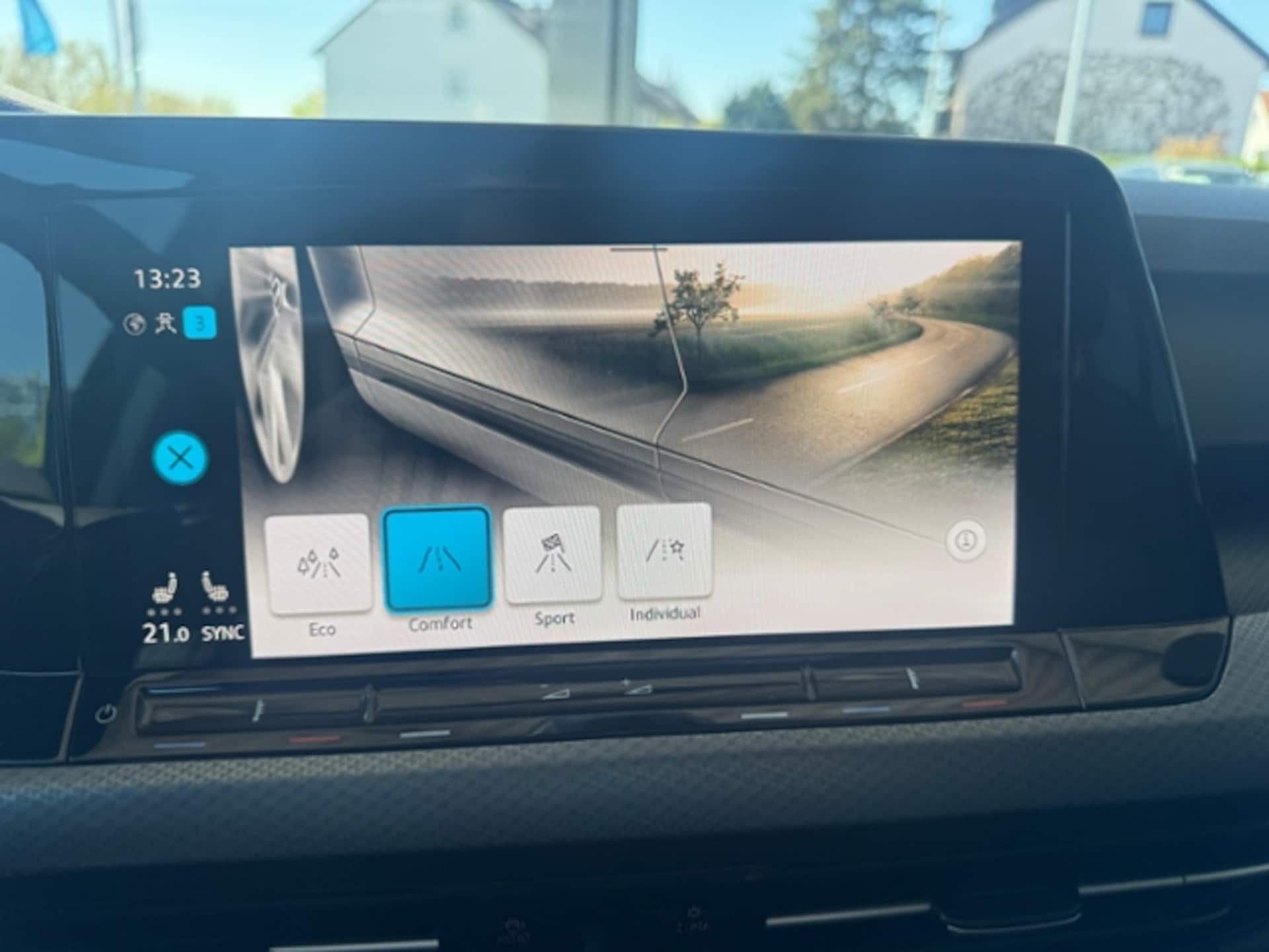 Volkswagen Golf Active
