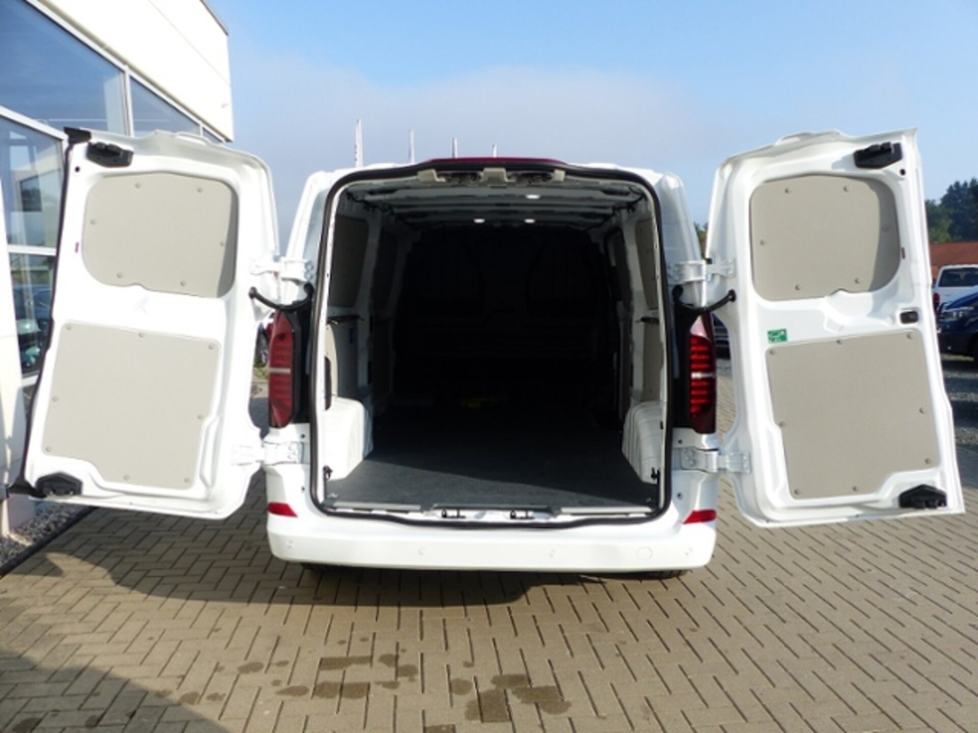 Volkswagen Transporter Kasten langer Radstand