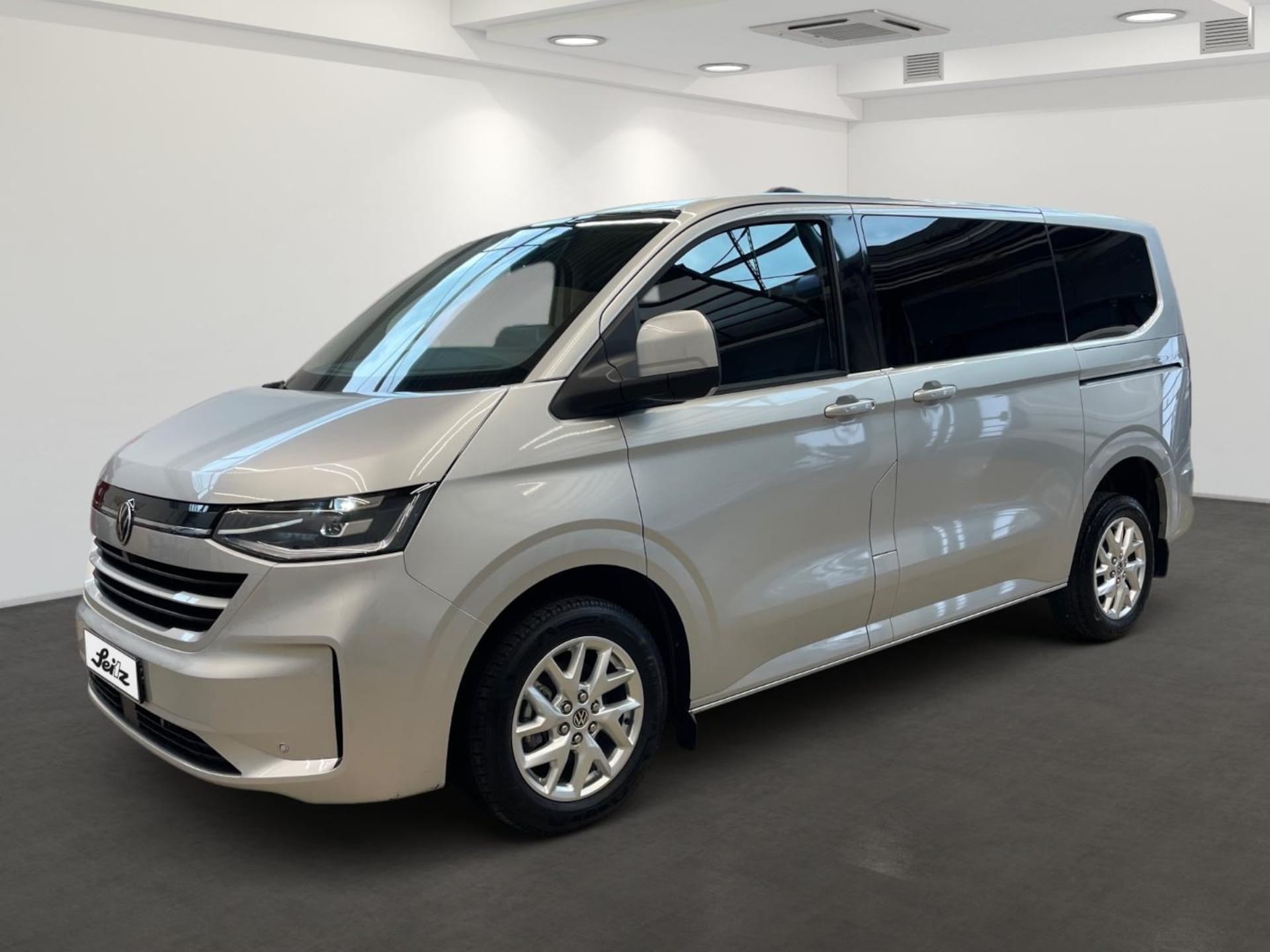 Volkswagen Caravelle Style